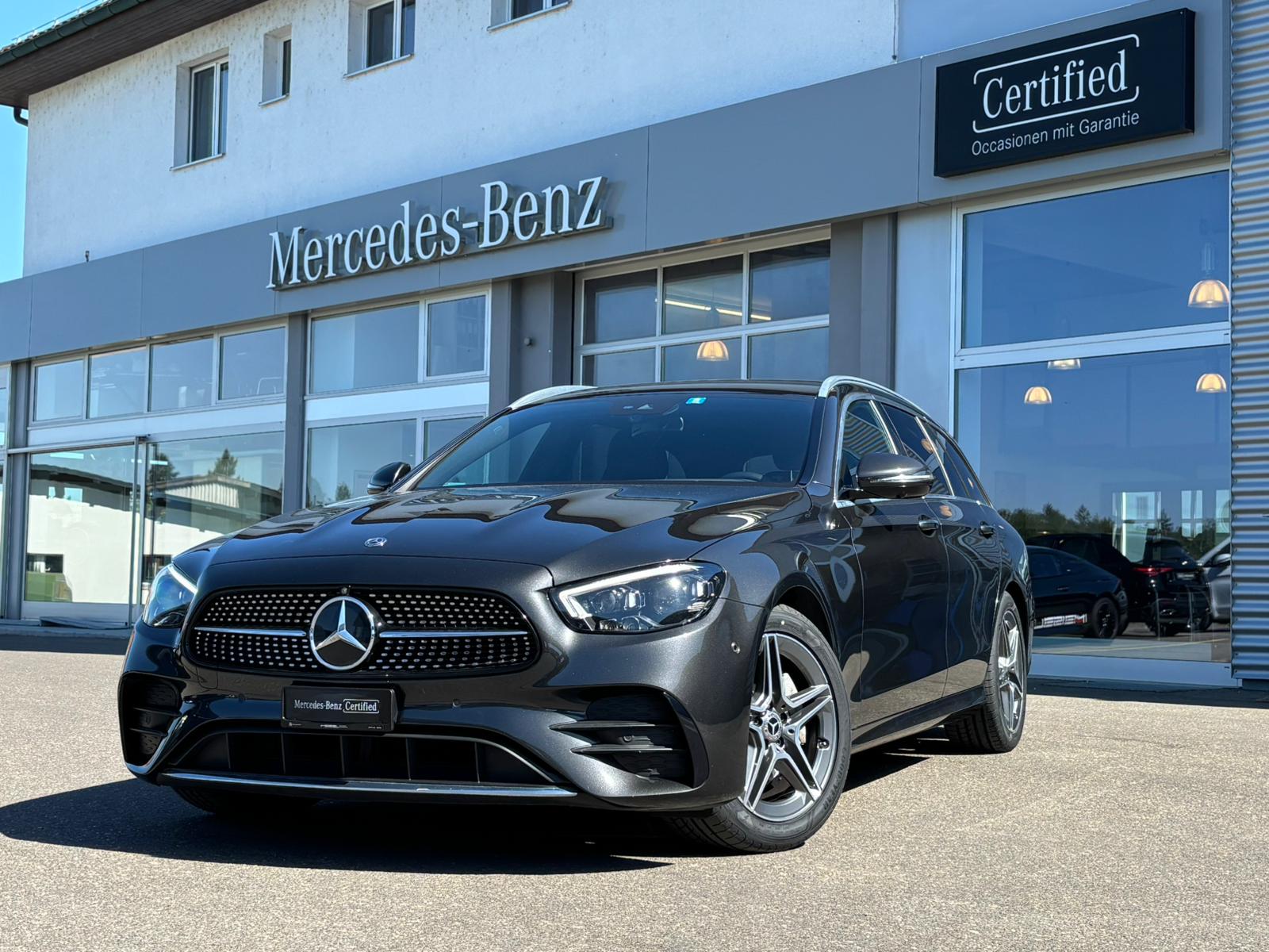 MERCEDES-BENZ E 220d AMG-Line 4Matic Kombi - 2