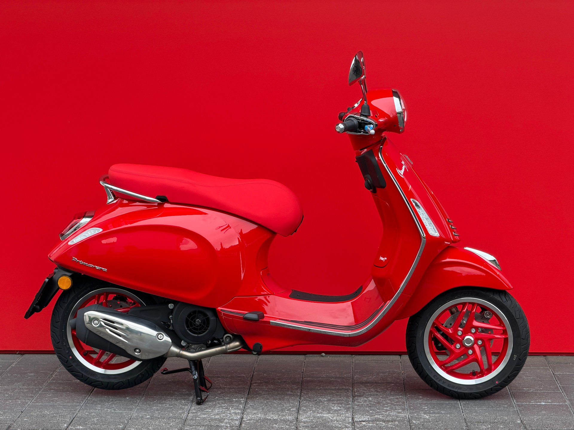 PIAGGIO Vespa 125 Primavera (RED) MY26