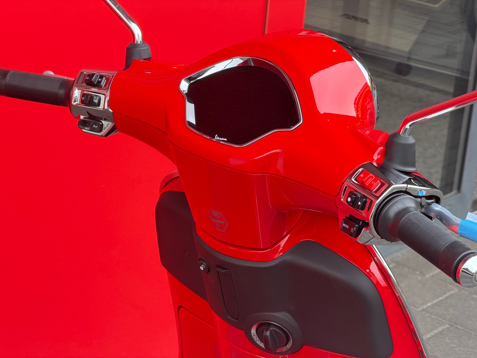PIAGGIO Vespa 125 Primavera (RED) MY26 - 6