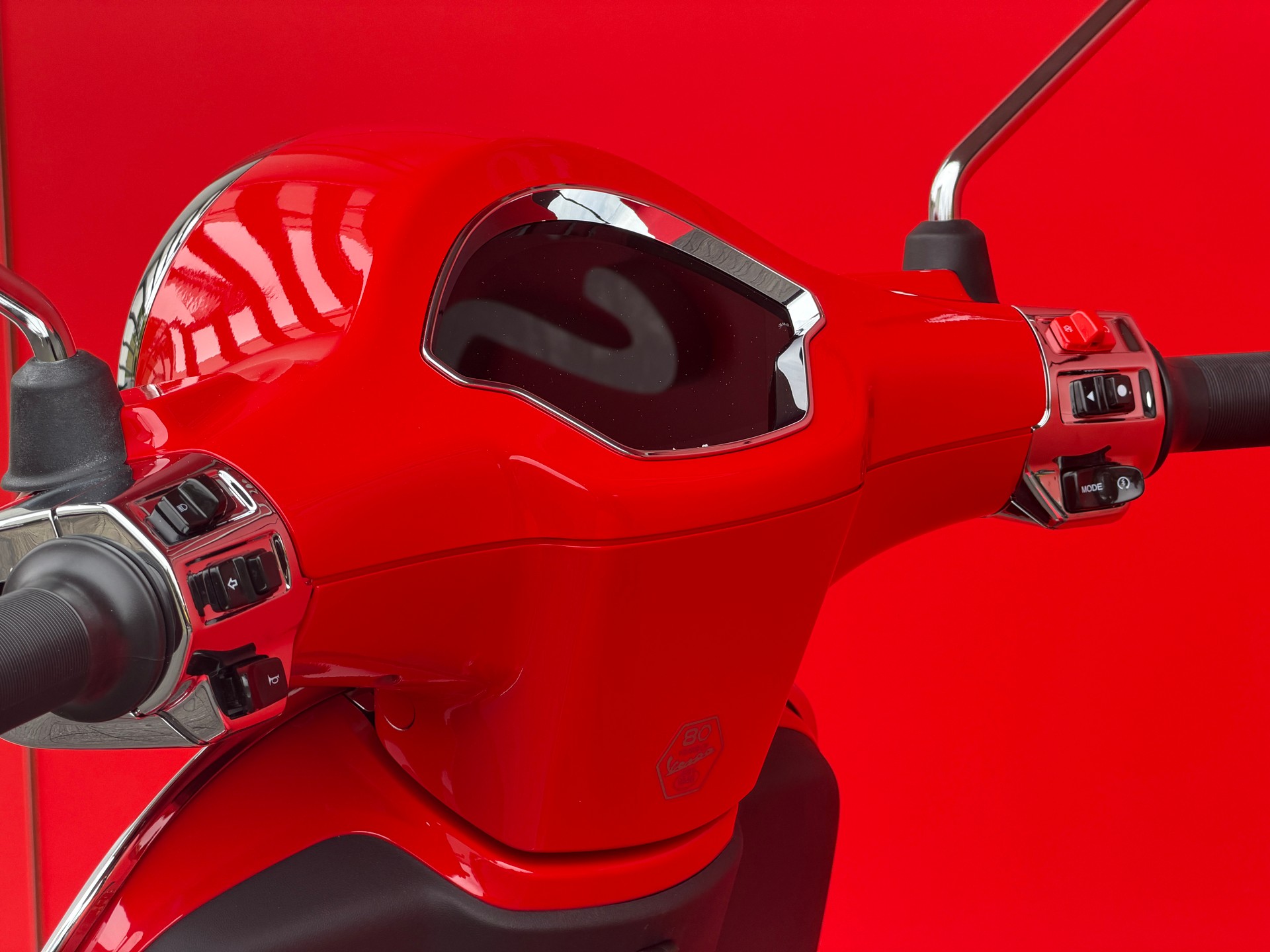 PIAGGIO Vespa 125 Primavera (RED) MY26 - 14