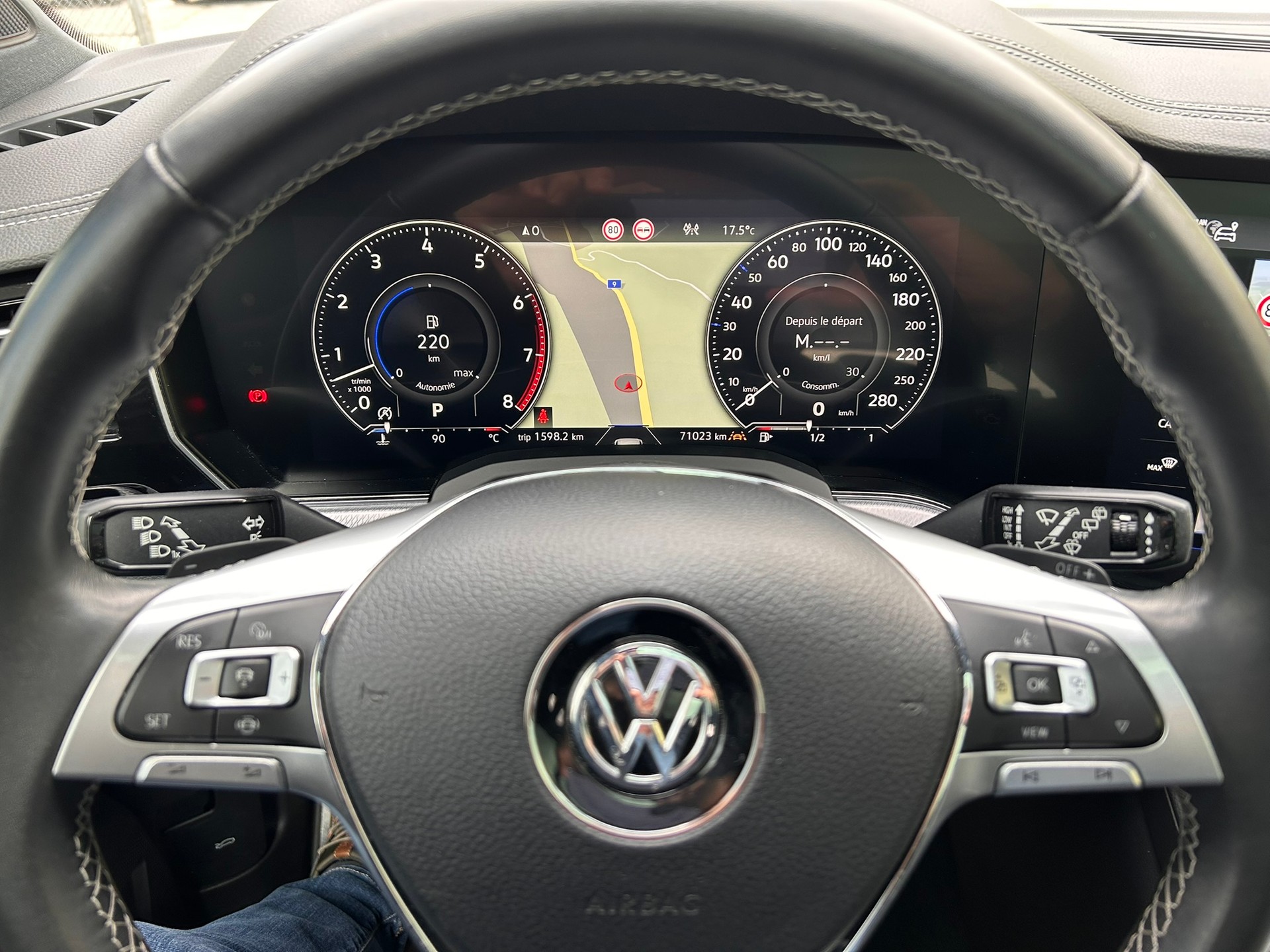 VW Touareg 3.0 TSI R-Line Tiptronic - 14