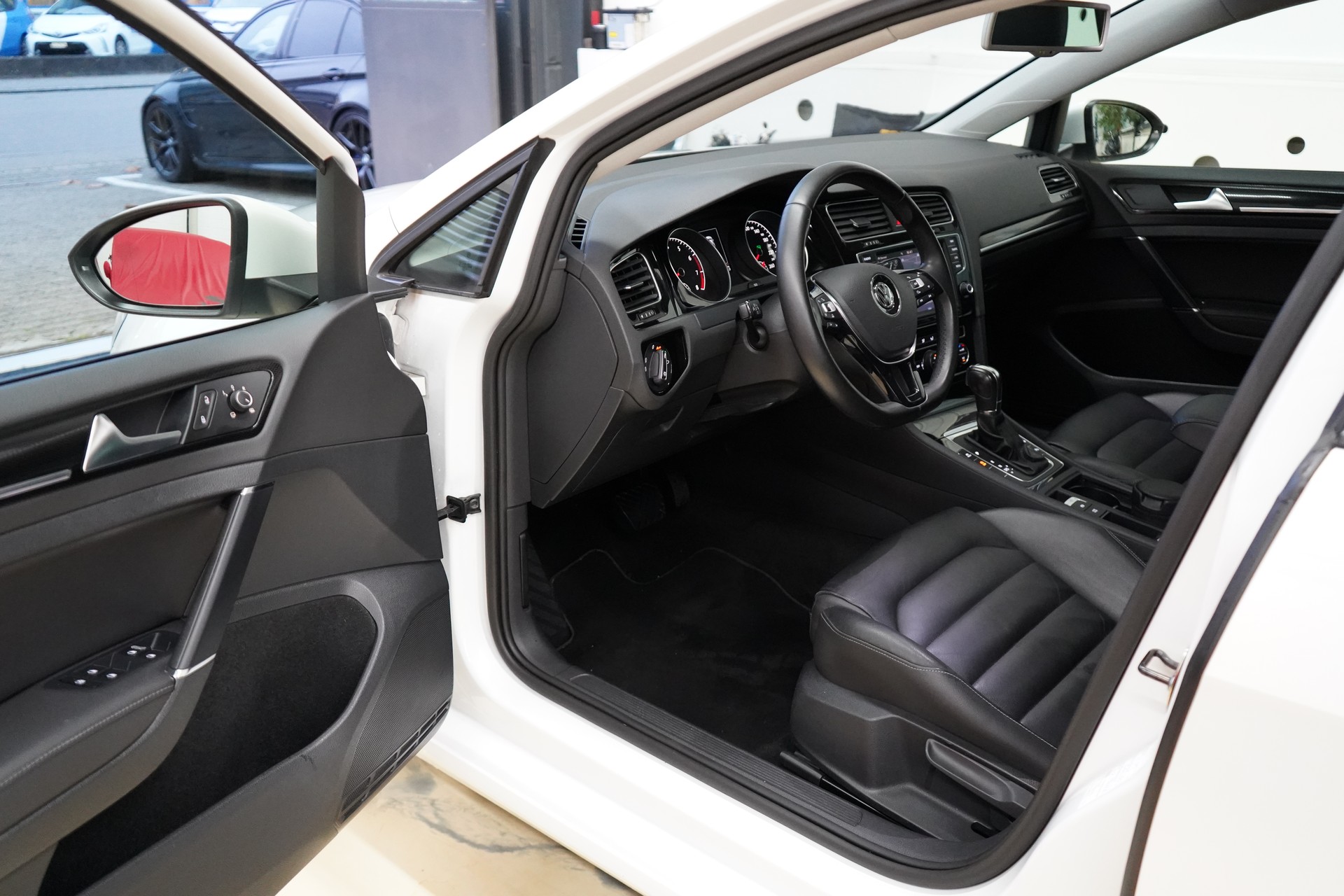 VW Golf 1.4 TSI Highline DSG - 16