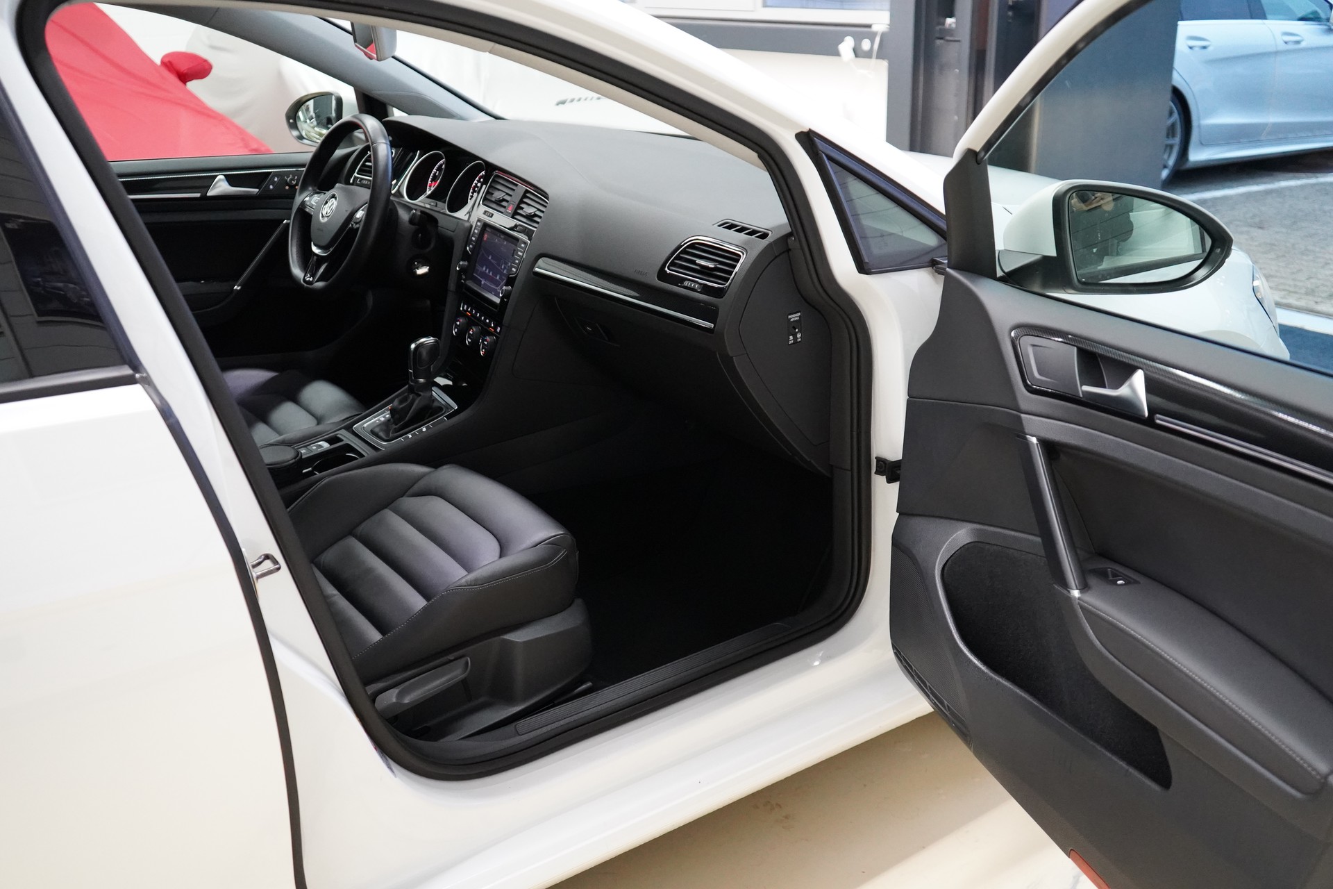 VW Golf 1.4 TSI Highline DSG - 24