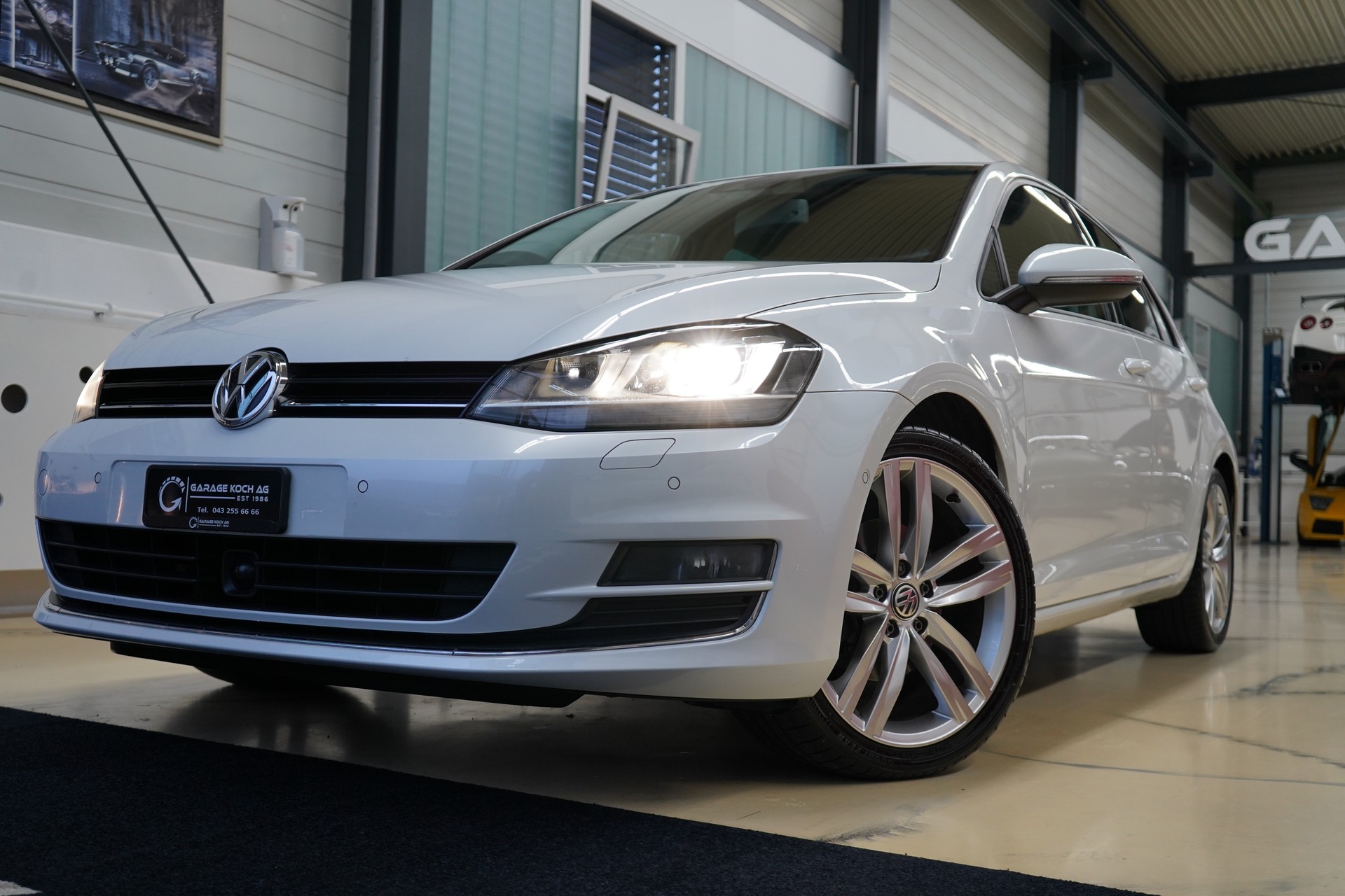 VW Golf 1.4 TSI Highline DSG - 2