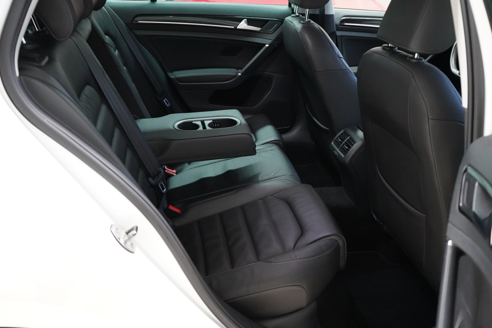 VW Golf 1.4 TSI Highline DSG - 30