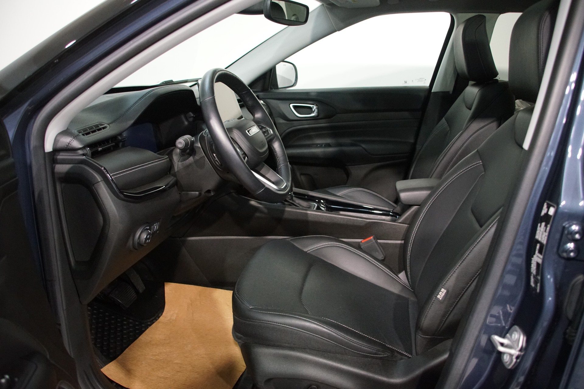 JEEP Compass 4x2 1.5 T MHEV S Summit Plus Sky BiColor Suisse - 12