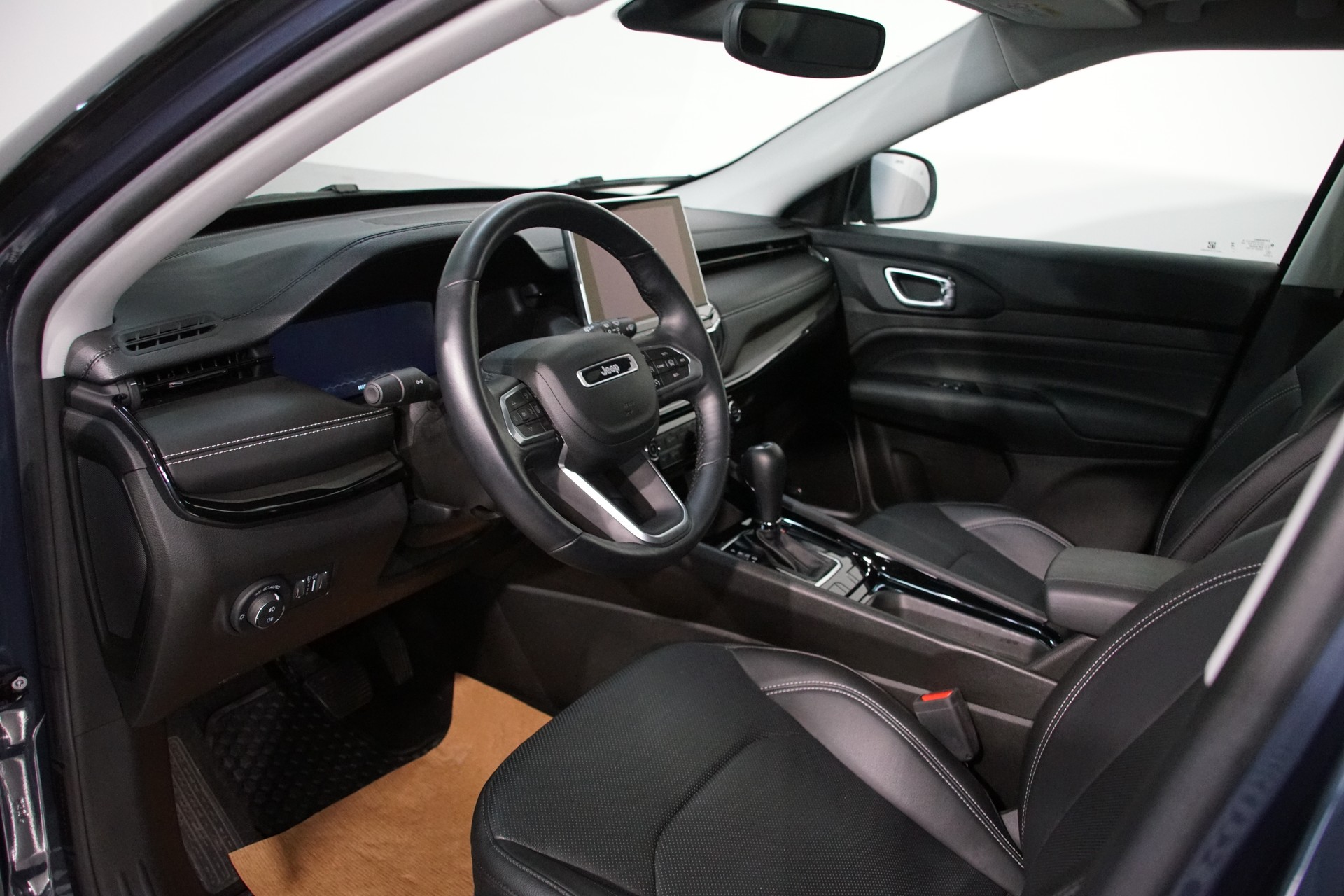 JEEP Compass 4x2 1.5 T MHEV S Summit Plus Sky BiColor Suisse - 11