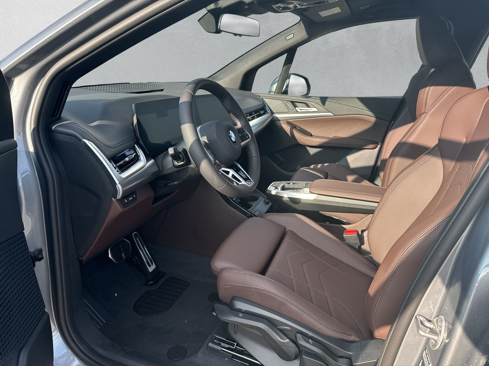 BMW 220i Act. Tour. M Sport 📍 - 6