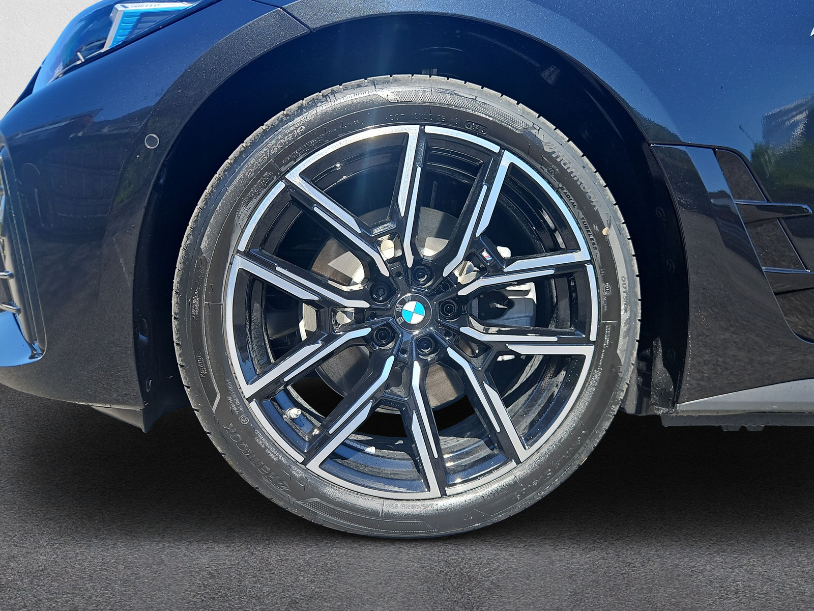 BMW i4 eDrive 40 Edition M Sport - 9