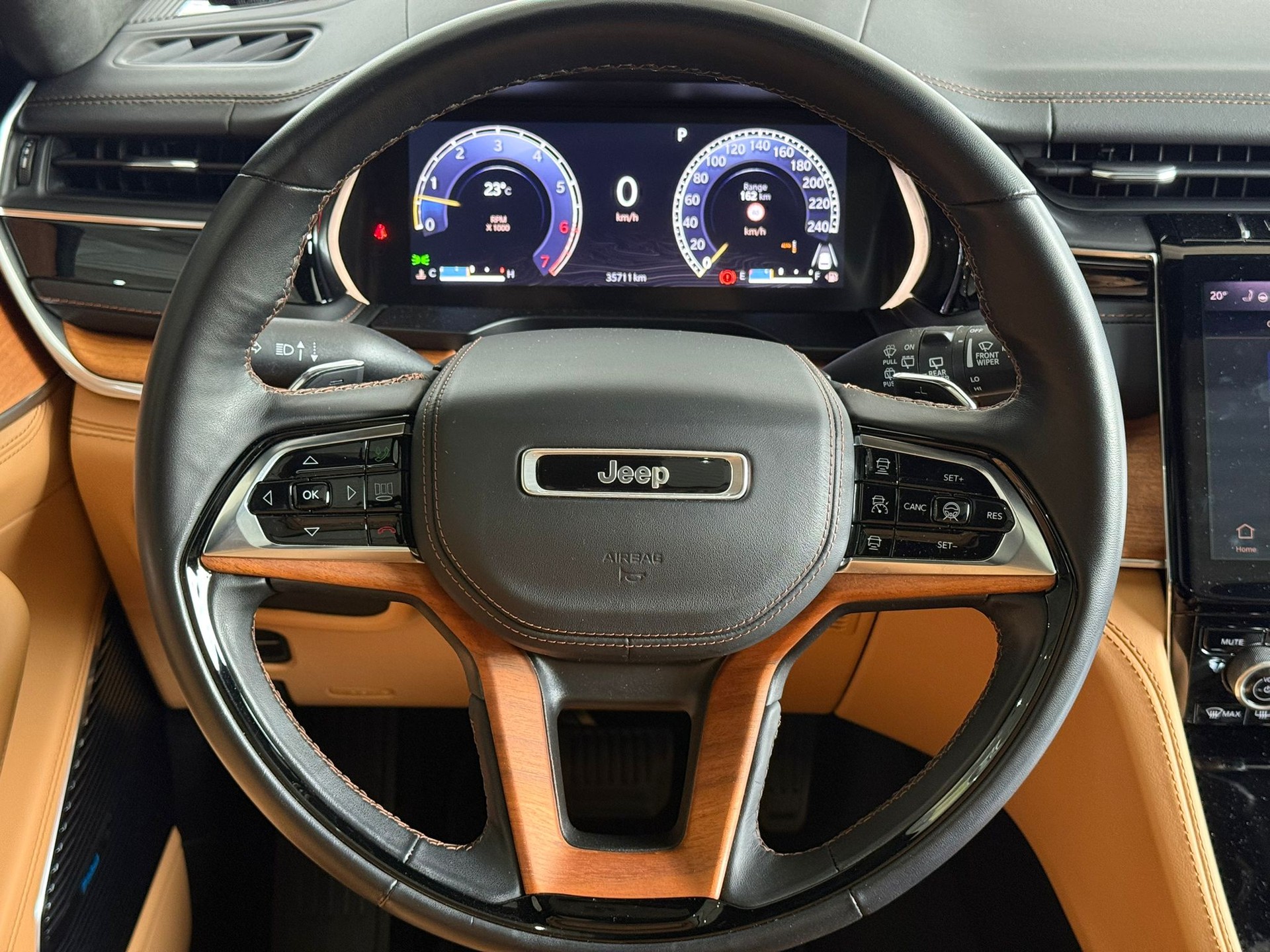 JEEP Grand Cherokee L Summit Reserve 5.7 Hemi 4x4 - 9