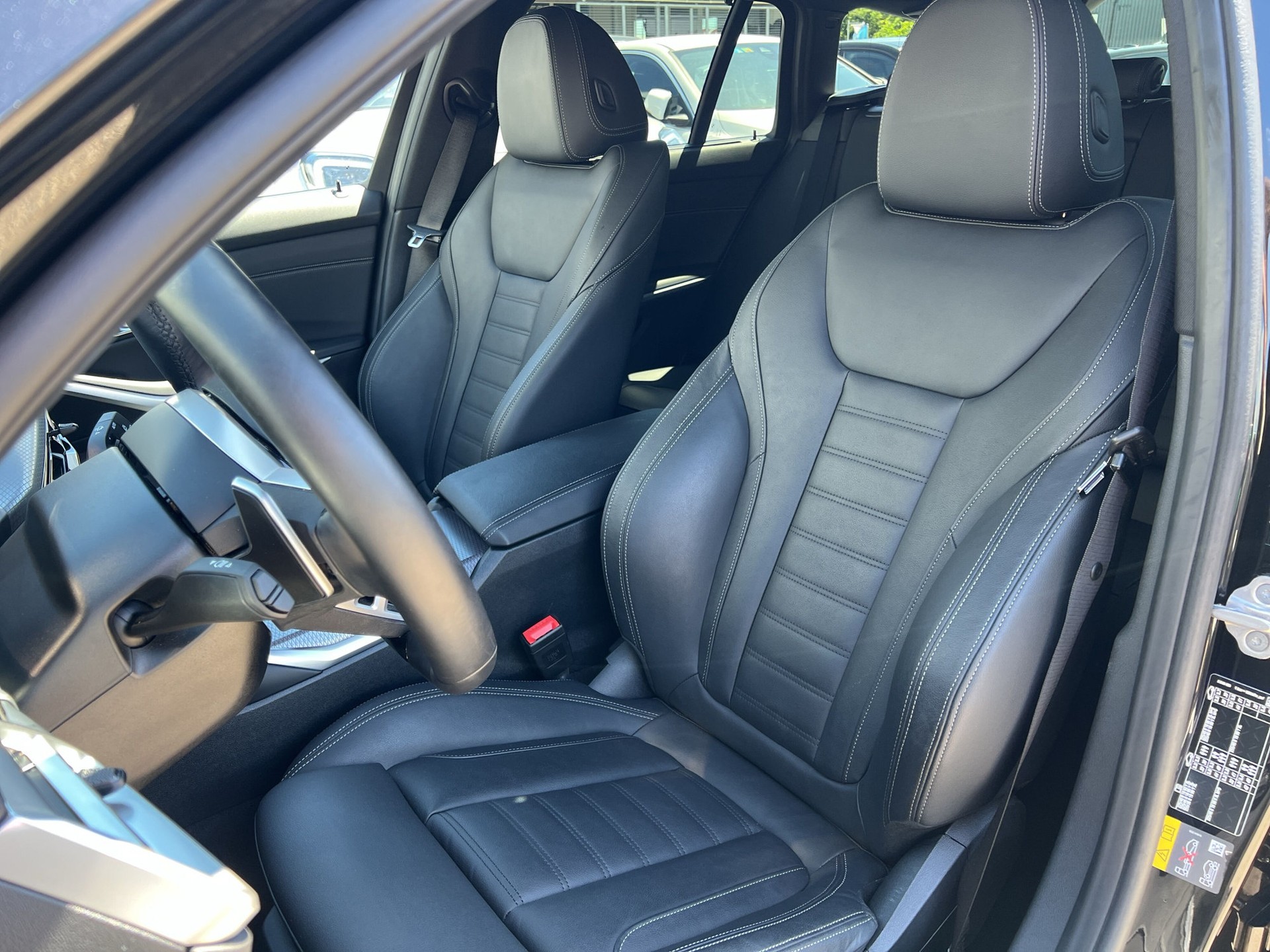 BMW 330e x DriveTouring Steptronic M Sport - 10