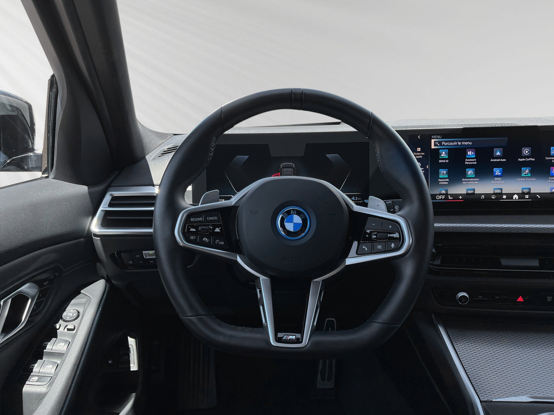 BMW 330e x DriveTouring Steptronic M Sport - 5