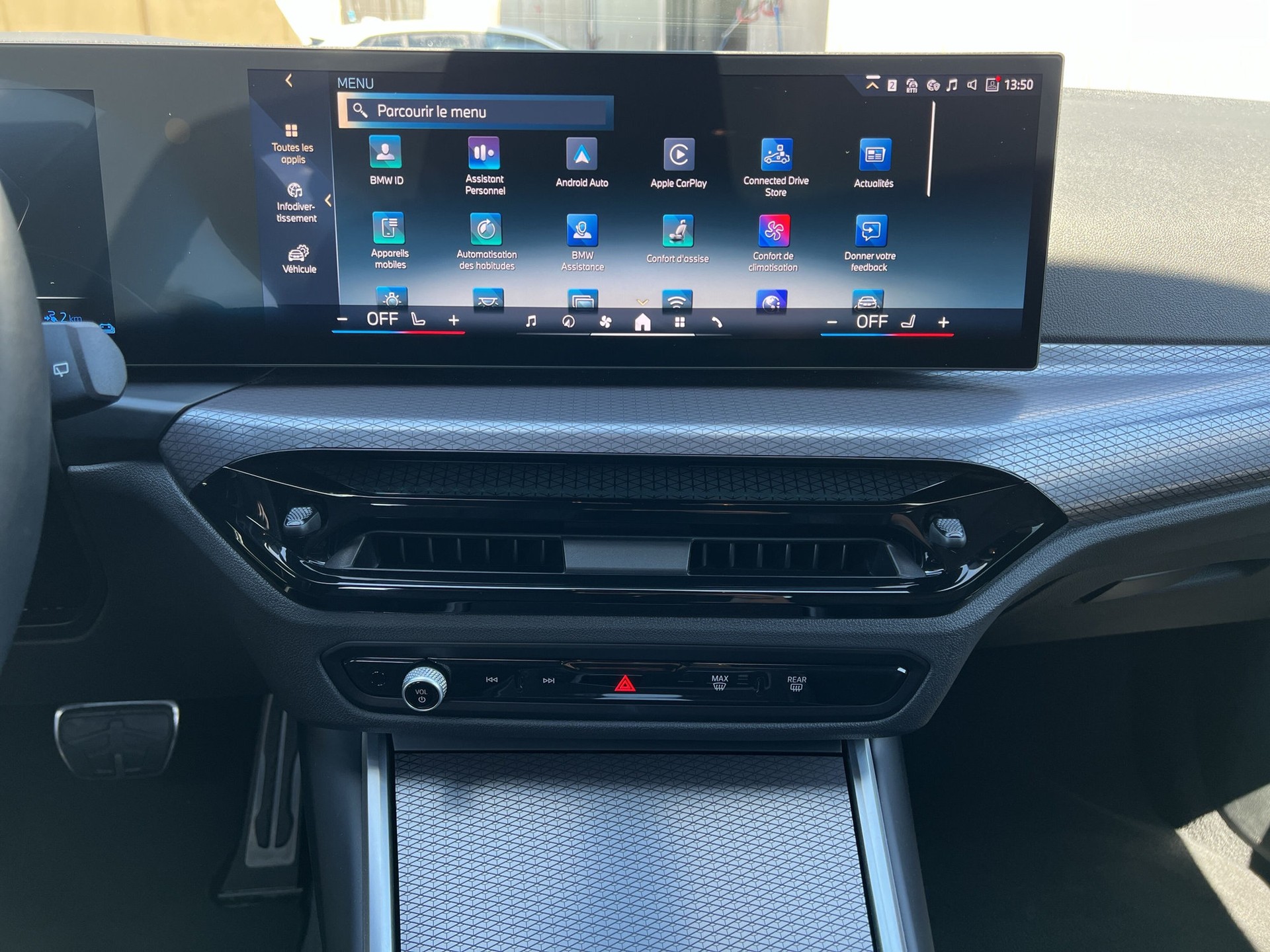 BMW 330e x DriveTouring Steptronic M Sport - 11