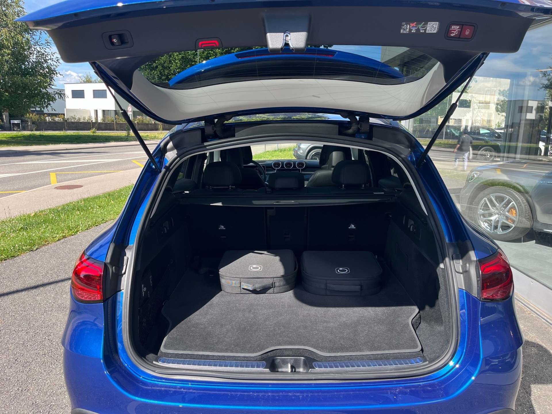 MERCEDES-BENZ GLC 300 e 4Matic EQ Star 9G-Tronic - 13