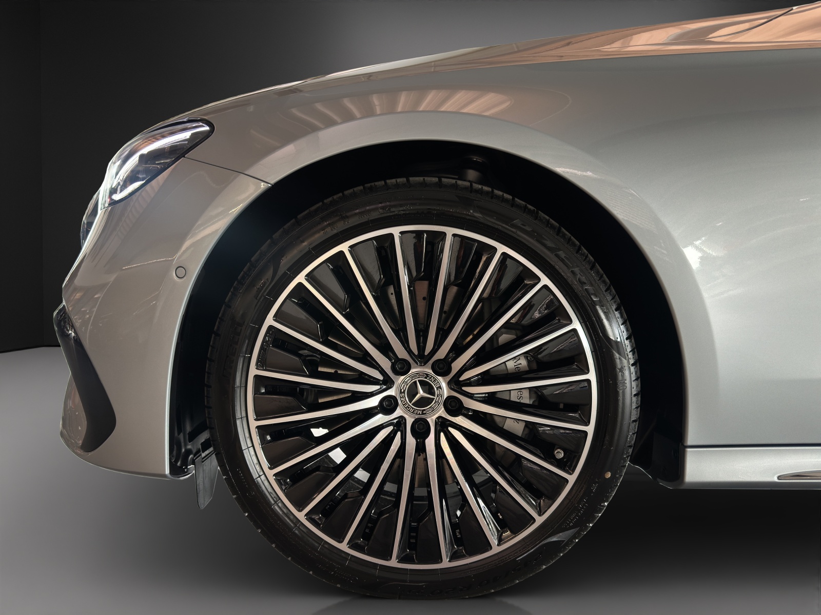 MERCEDES-BENZ E 220 d 4Matic - 8