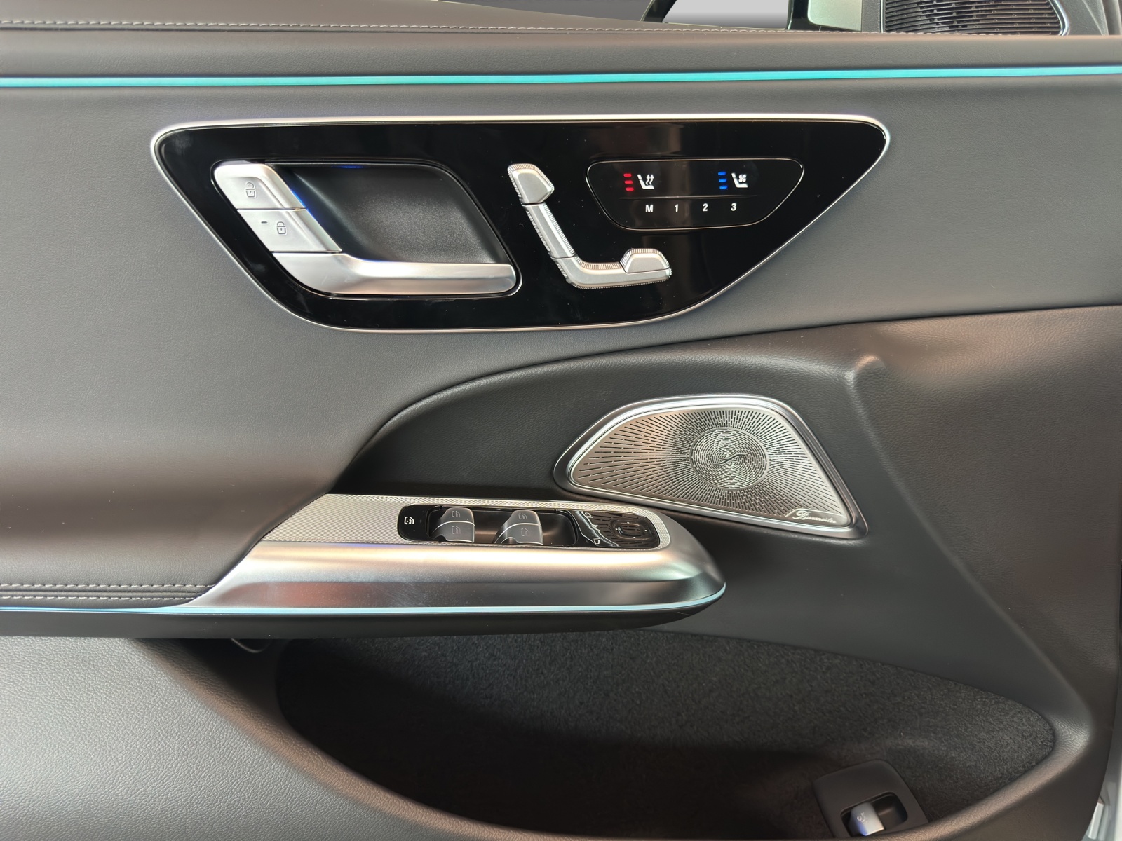 MERCEDES-BENZ E 220 d 4Matic - 13