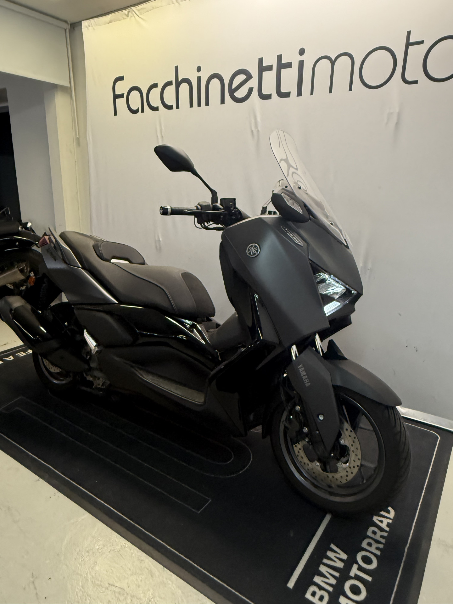 YAMAHA X-Max 300 Tech Max+ - 2