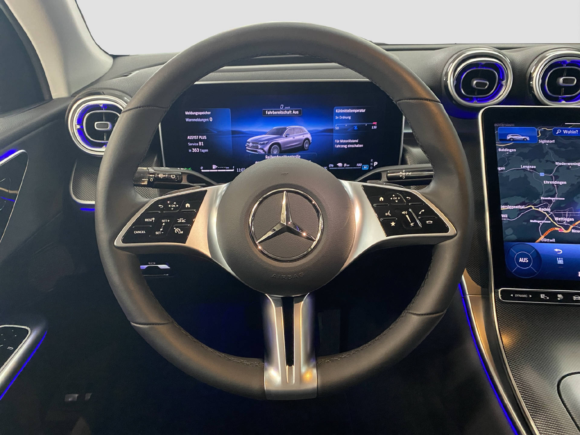 MERCEDES-BENZ GLC 300 e Avantgarde 4MATIC - 10