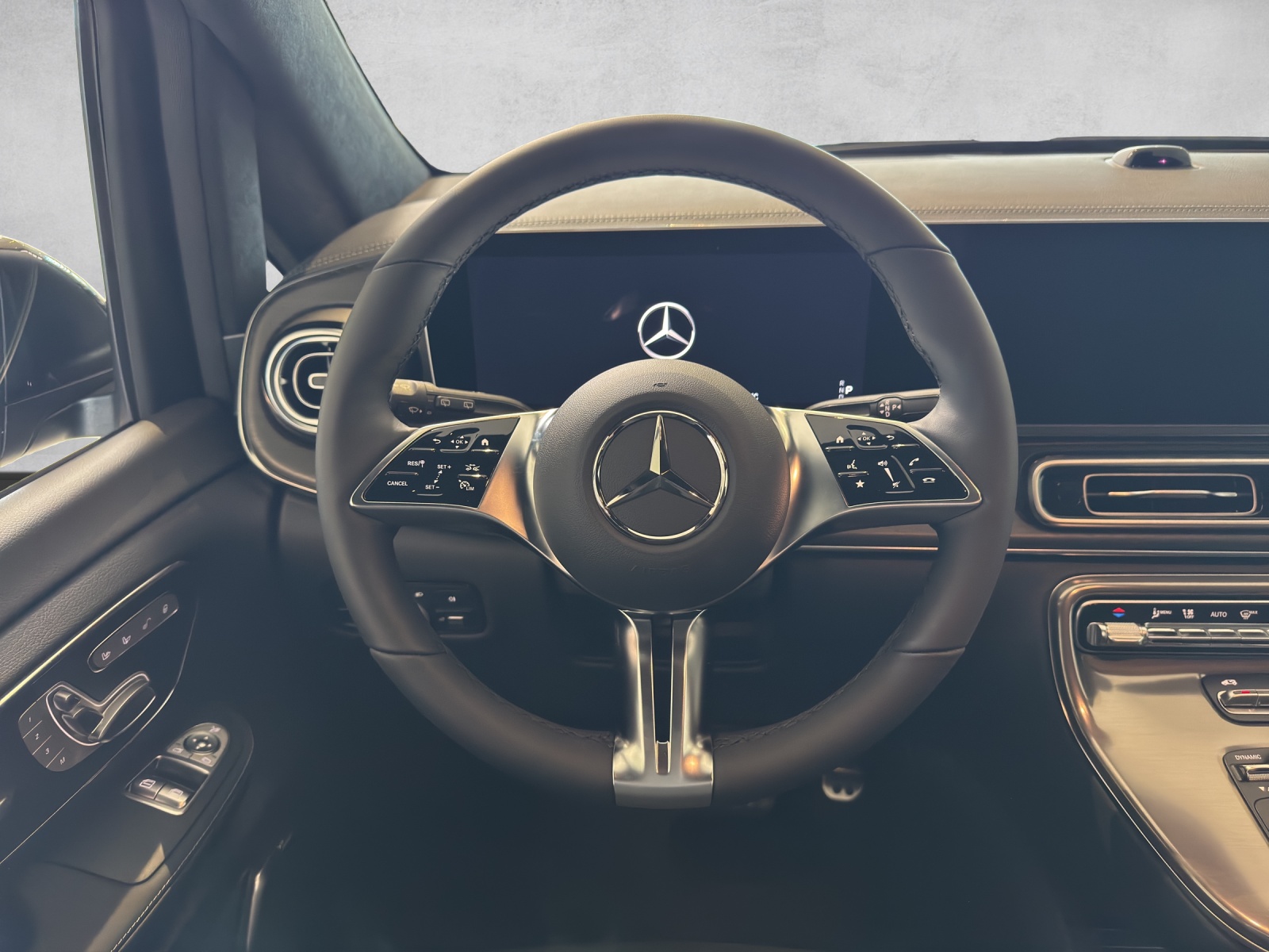 MERCEDES-BENZ V-Klasse V447 Van V 300 d Exclusive lang Swiss Edition - 5