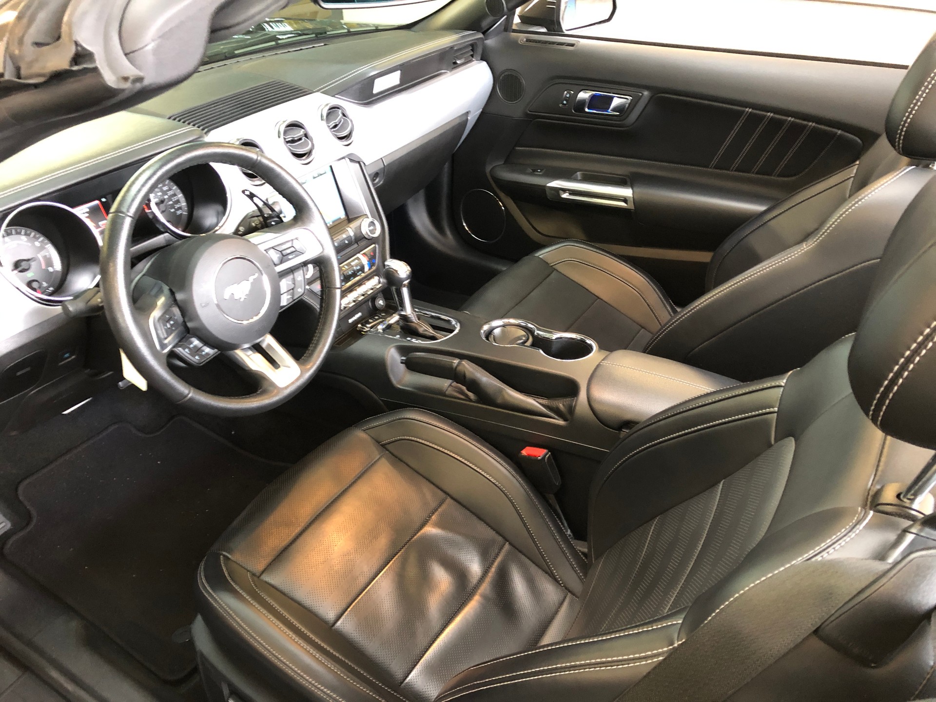 FORD Mustang Convertible 5.0 V8 GT Automat - 7