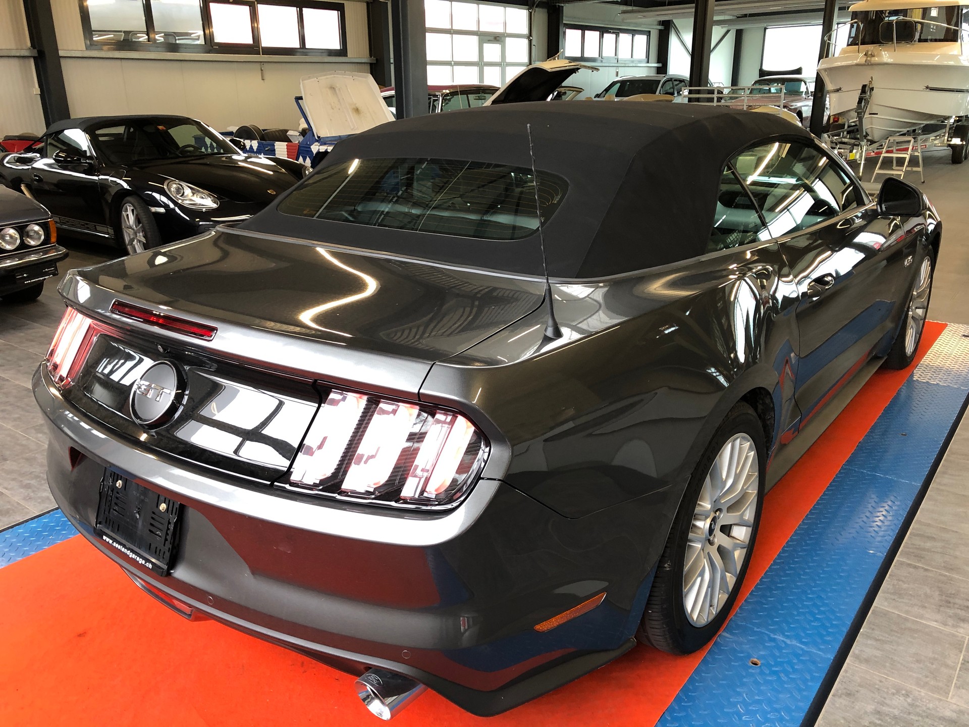 FORD Mustang Convertible 5.0 V8 GT Automat - 23
