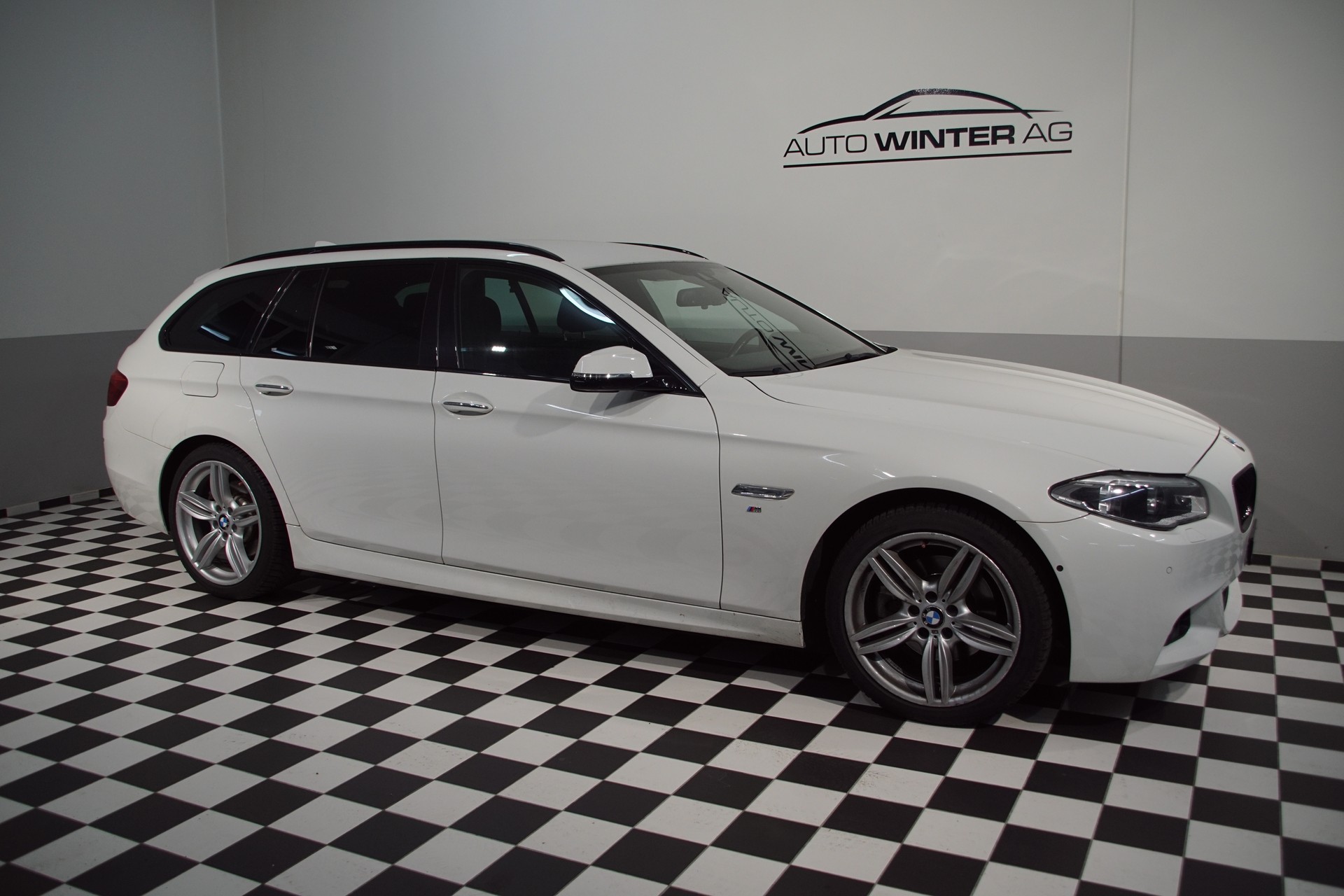 BMW 520d Touring xDrive Steptronic - 2