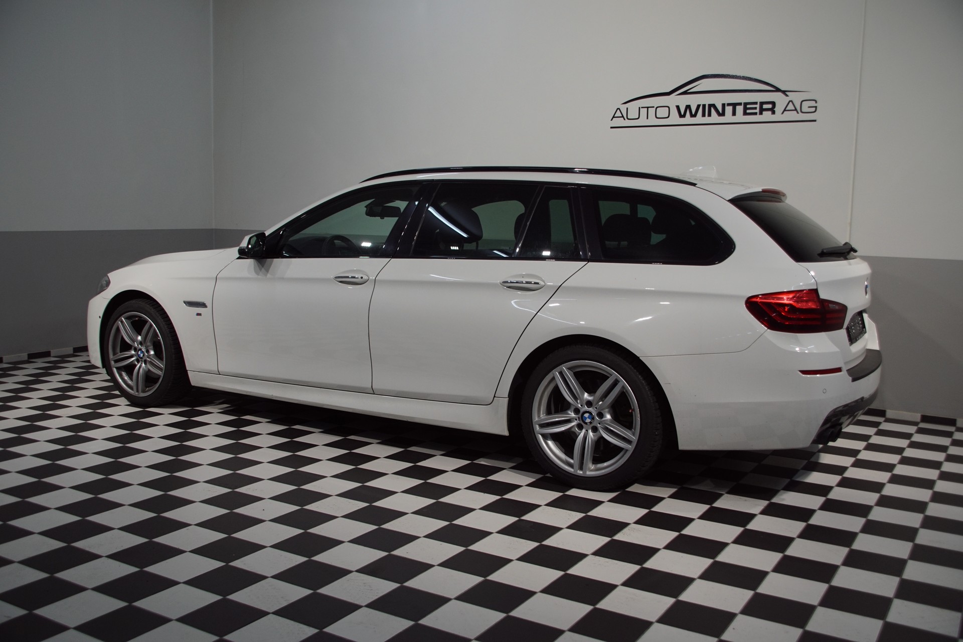 BMW 520d Touring xDrive Steptronic - 7