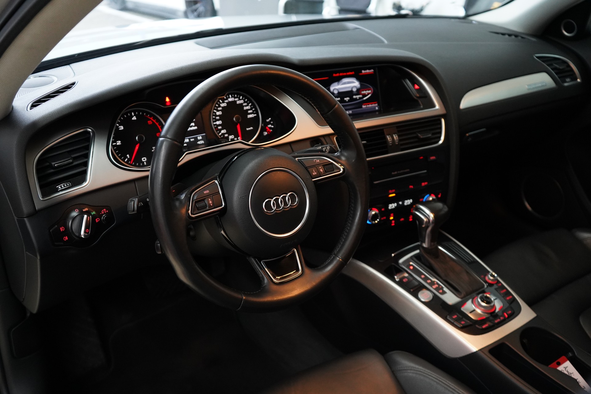 AUDI A4 allroad 3.0 TDI clean diesel quattro S-tronic - 17