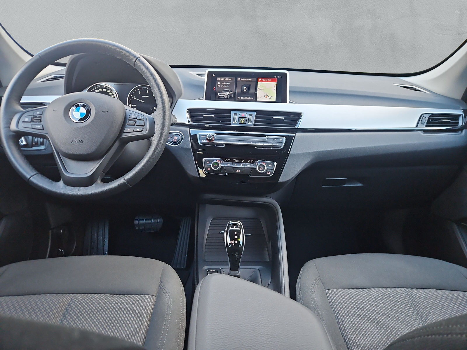 BMW X1 xDrive 18d Essent.Ed - 13