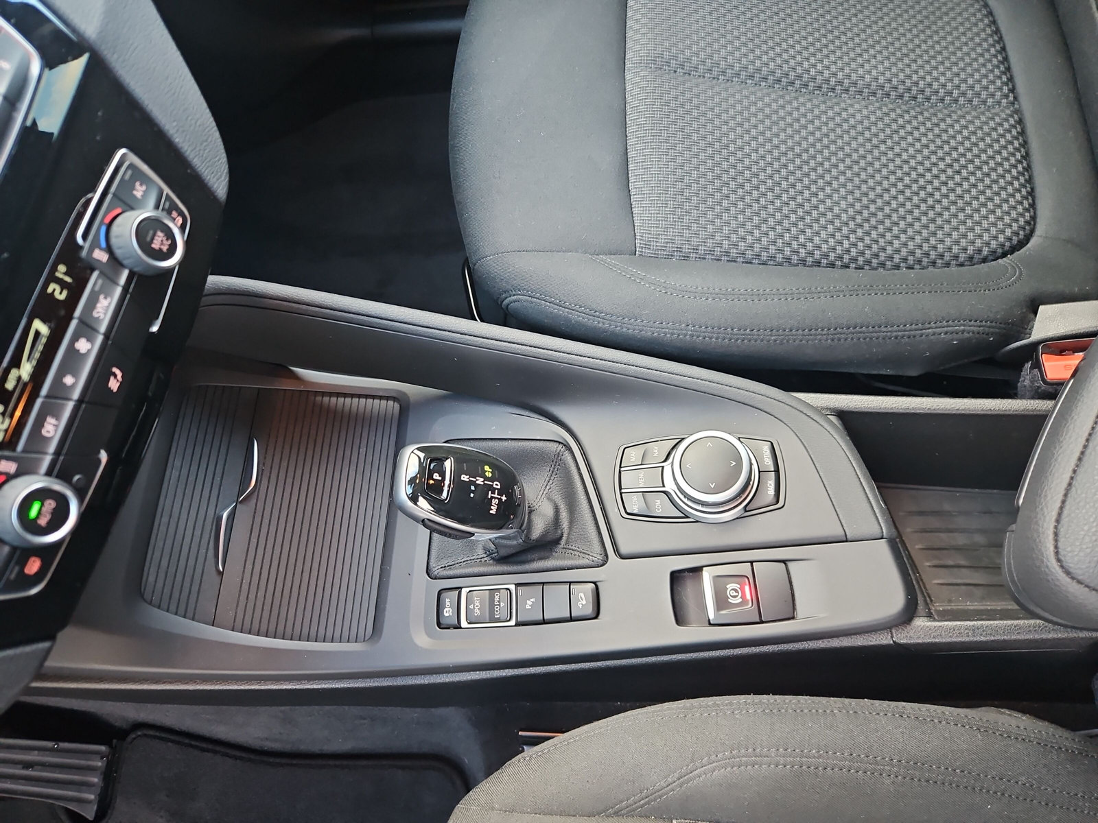 BMW X1 xDrive 18d Essent.Ed - 21