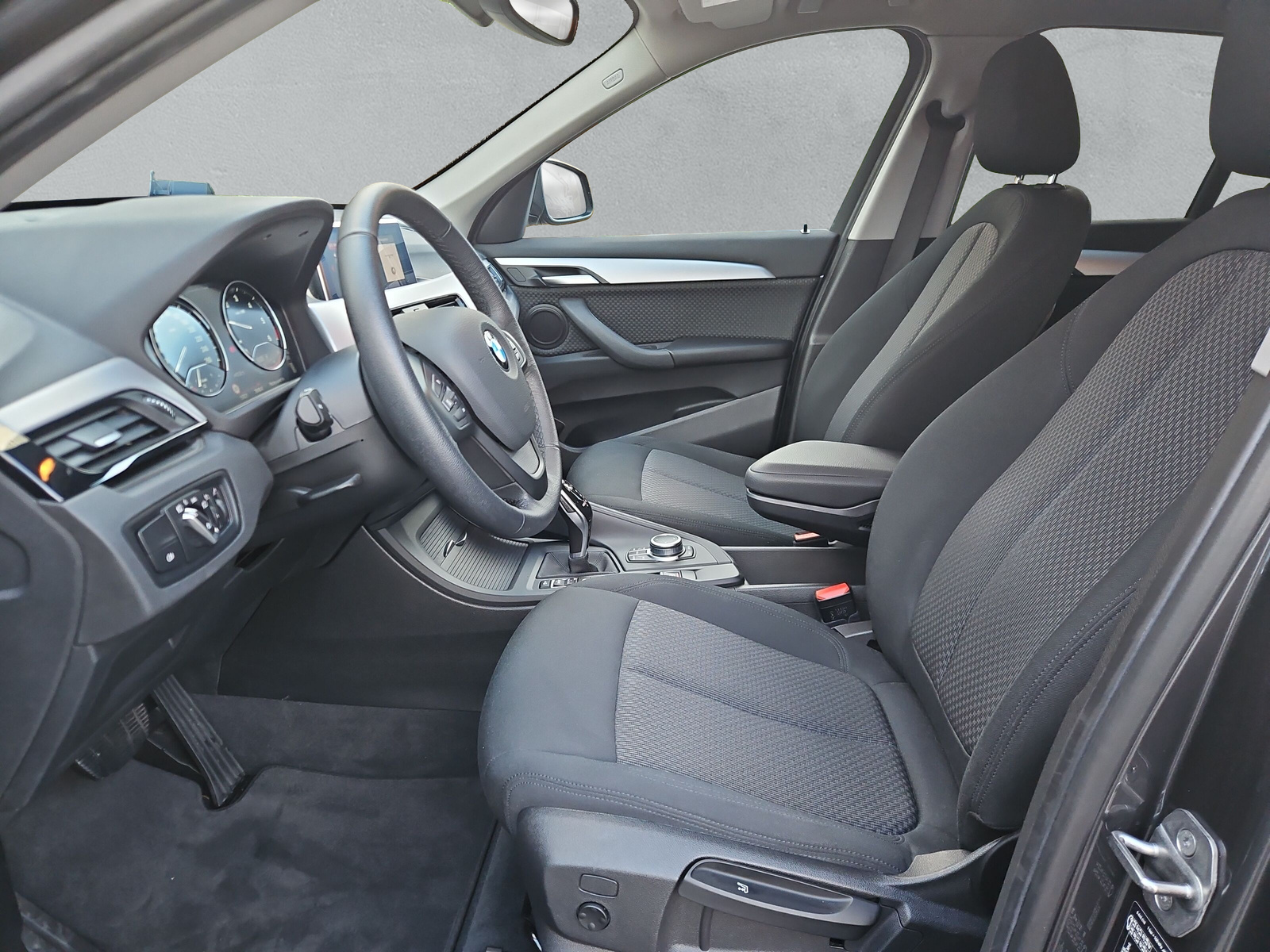 BMW X1 xDrive 18d Essent.Ed - 11