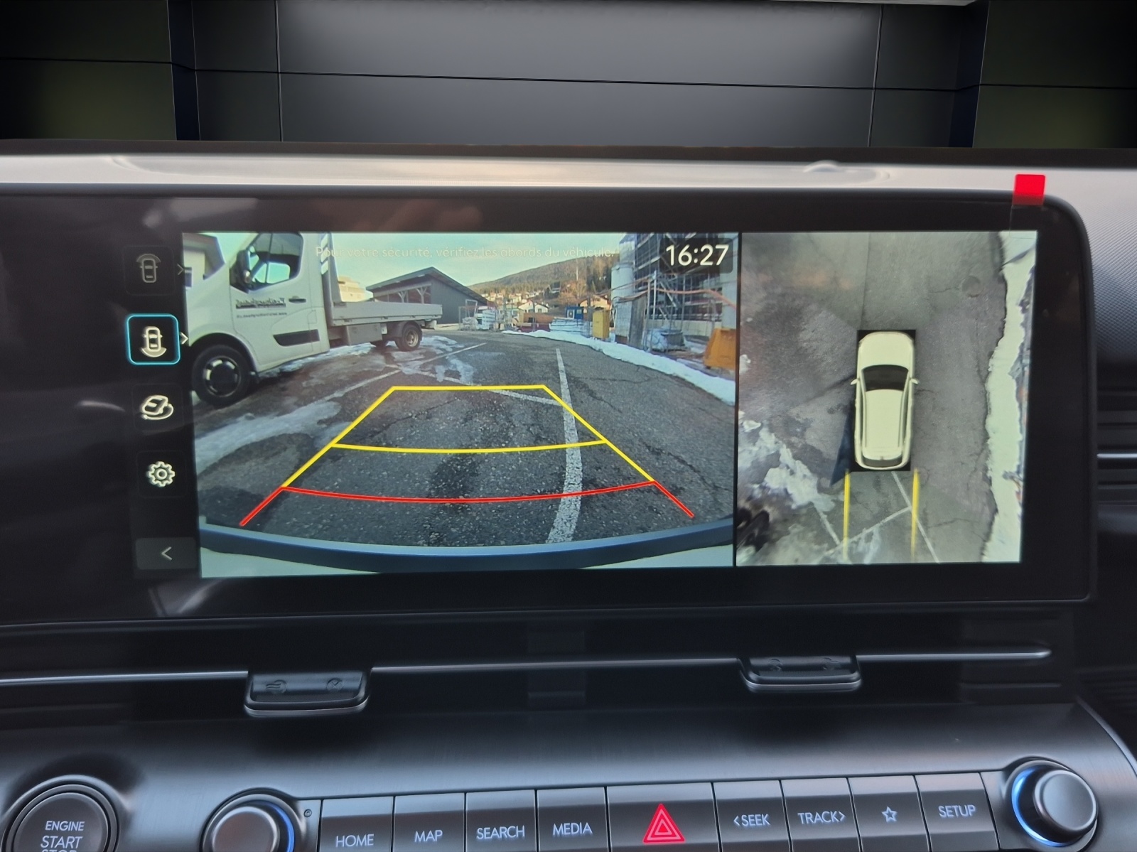 HYUNDAI Kona 1.6 GDi HEV Amplia DCT - 10