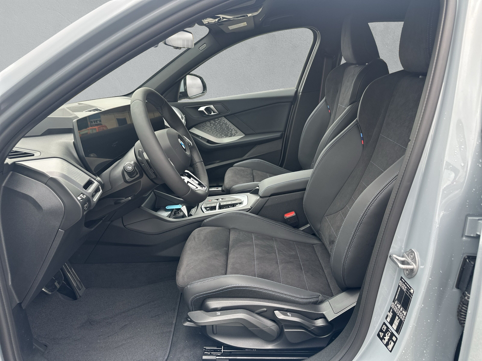 BMW 123 xDrive M Sport Pro Steptronic - 12