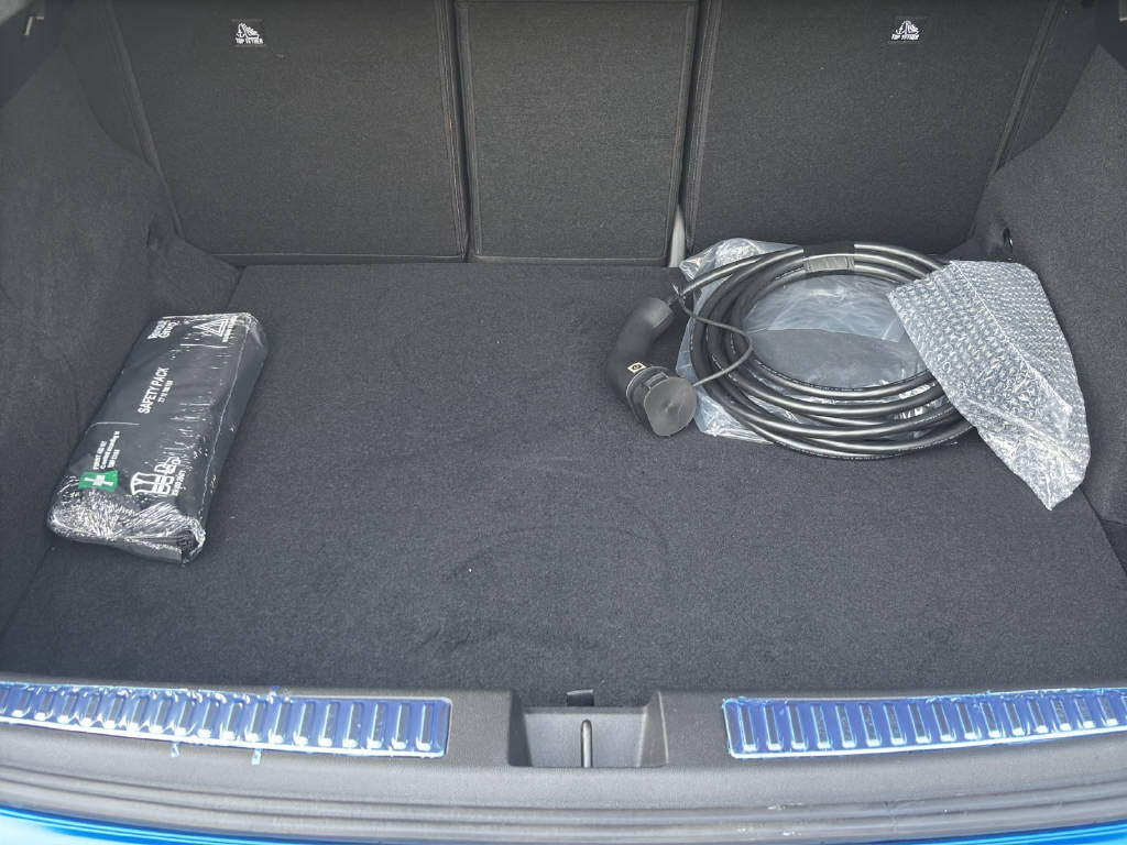 RENAULT Rafale 1.2 E-Tech Plug-in Atelier Alpine - 15