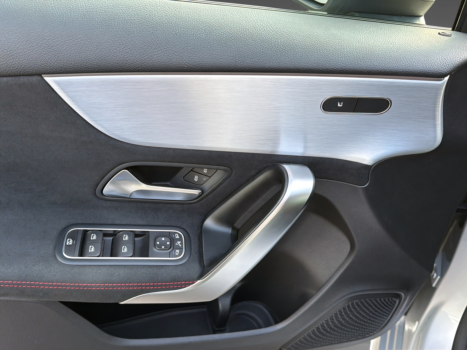 MERCEDES-BENZ A 250 4Matic AMG-Line - 11