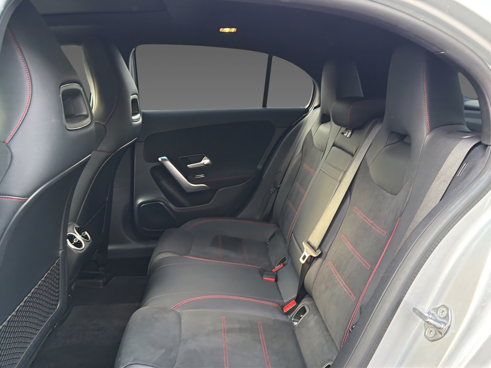 MERCEDES-BENZ A 250 4Matic AMG-Line - 9