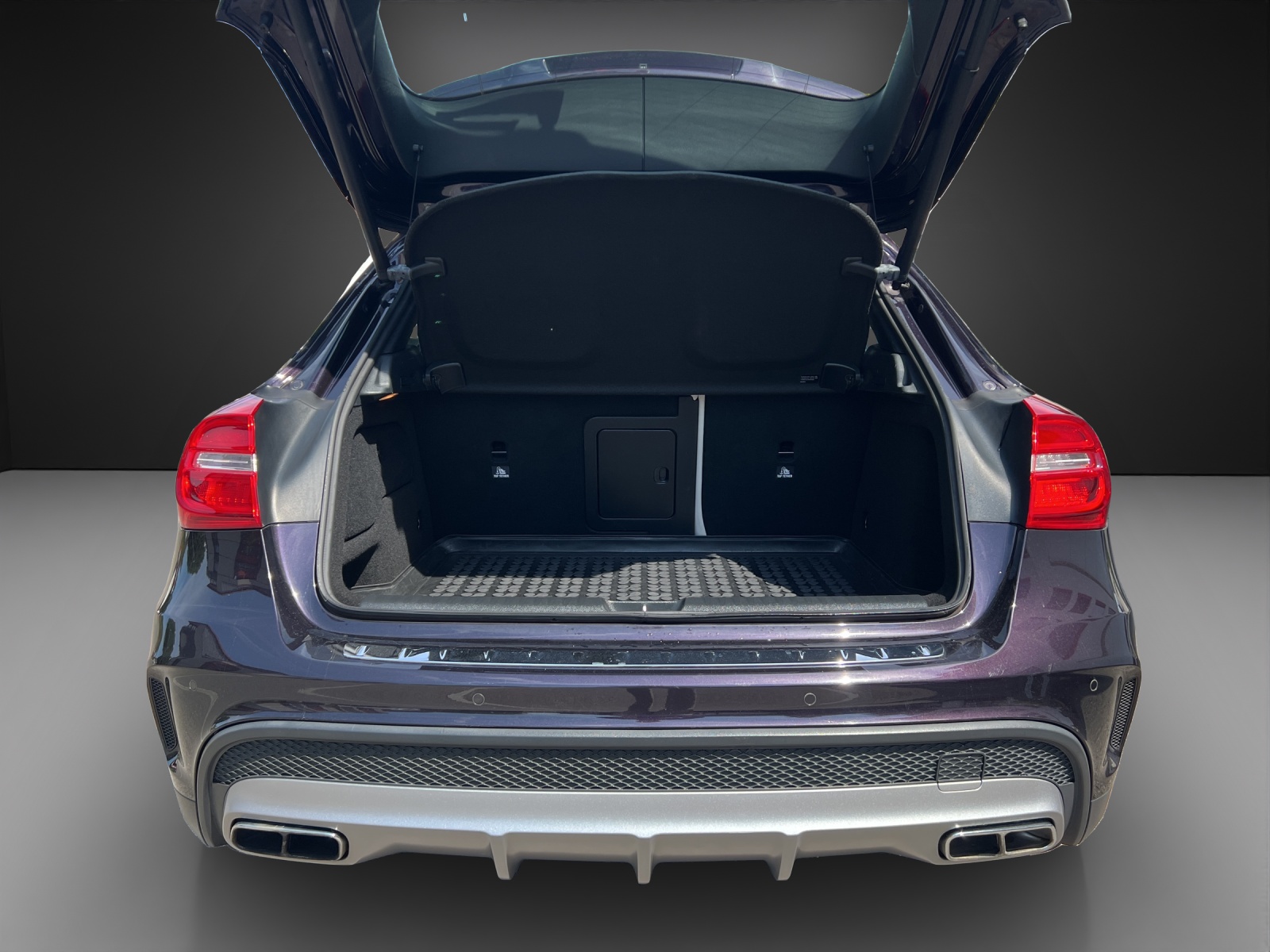 MERCEDES-BENZ GLA 45 AMG 4Matic 7G-DCT - 14