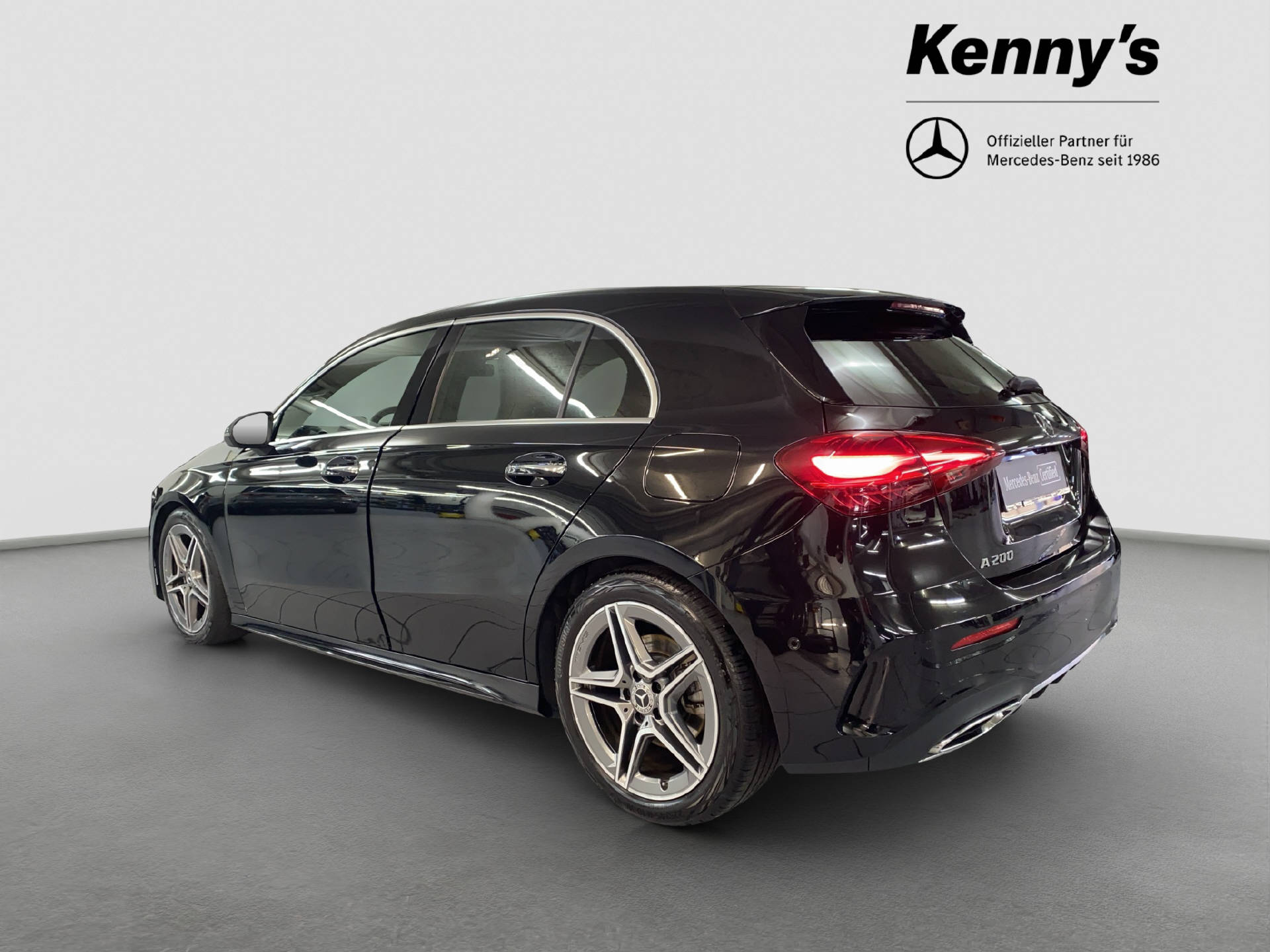 MERCEDES-BENZ A 200 AMG Line - 4