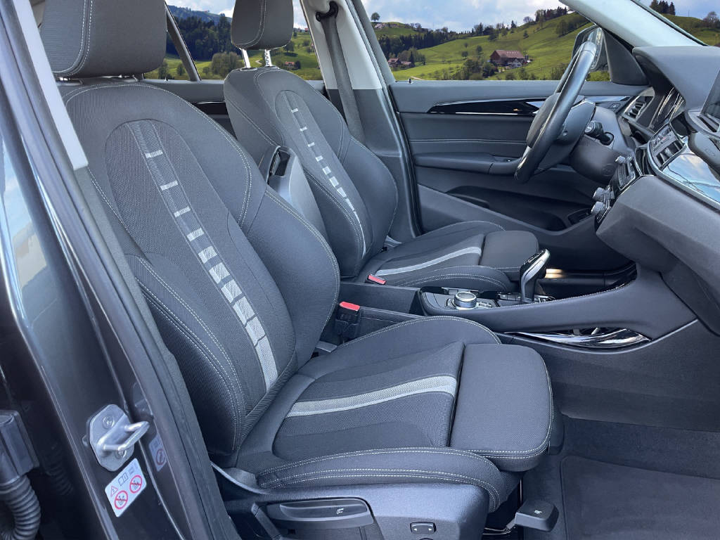 BMW X1 F48 18d xDrive - 8