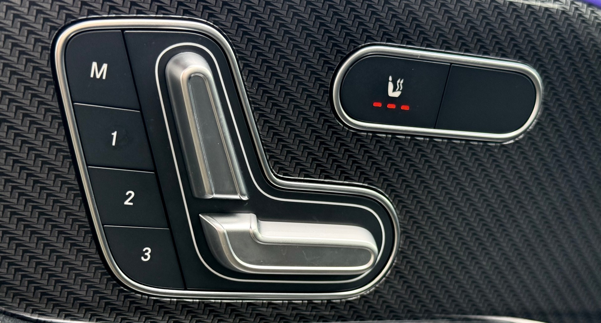 MERCEDES-BENZ GLA 180d AMG Line 8G-DCT - 8