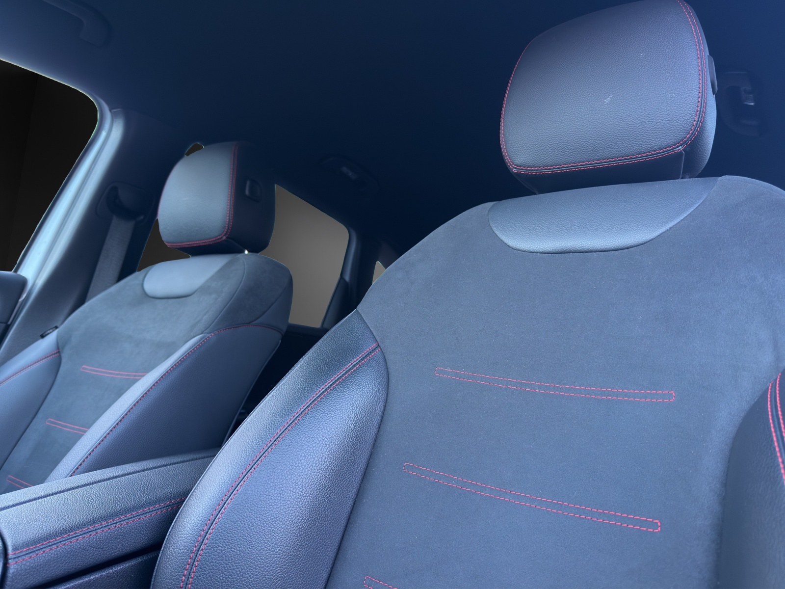 MERCEDES-BENZ B 200 AMG Line - 14