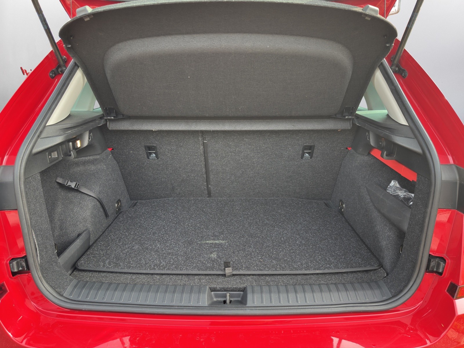 SKODA Kamiq 1.0 TSI Style DSG - 12