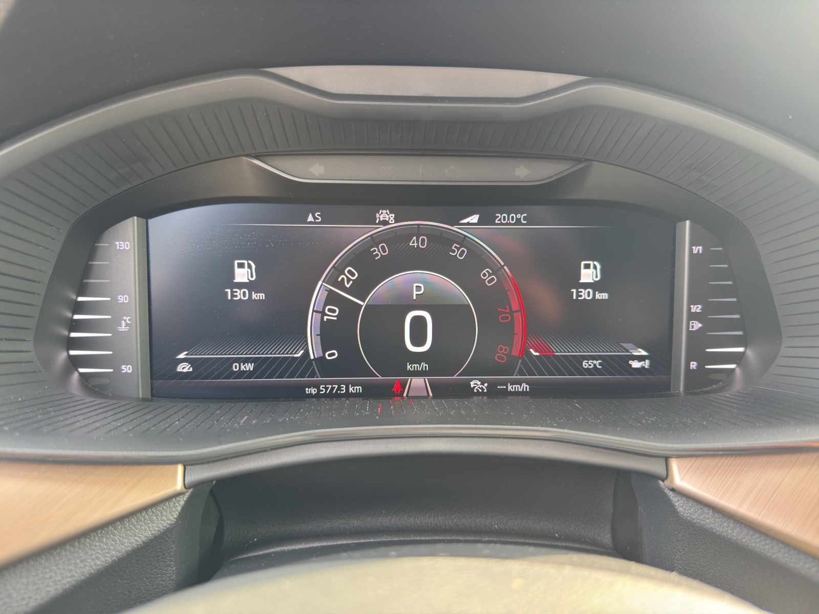 SKODA Kamiq 1.0 TSI Style DSG - 8