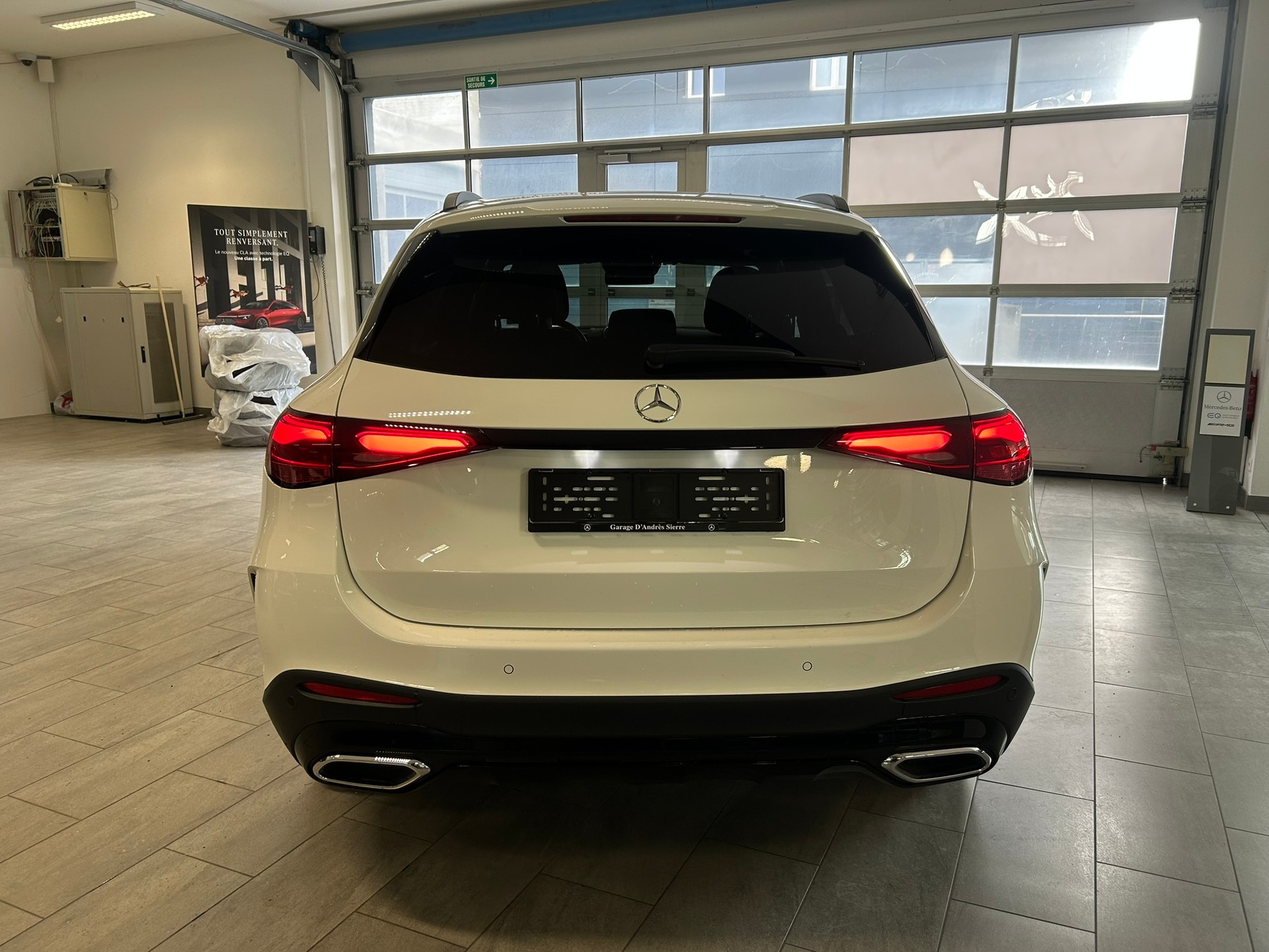 MERCEDES-BENZ GLC 300 e 4Matic 9G-Tronic - 6
