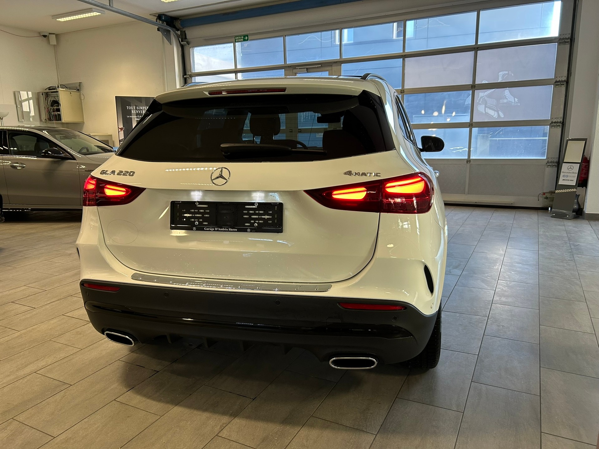 MERCEDES-BENZ GLA 220 4Matic 8G-DCT - 6