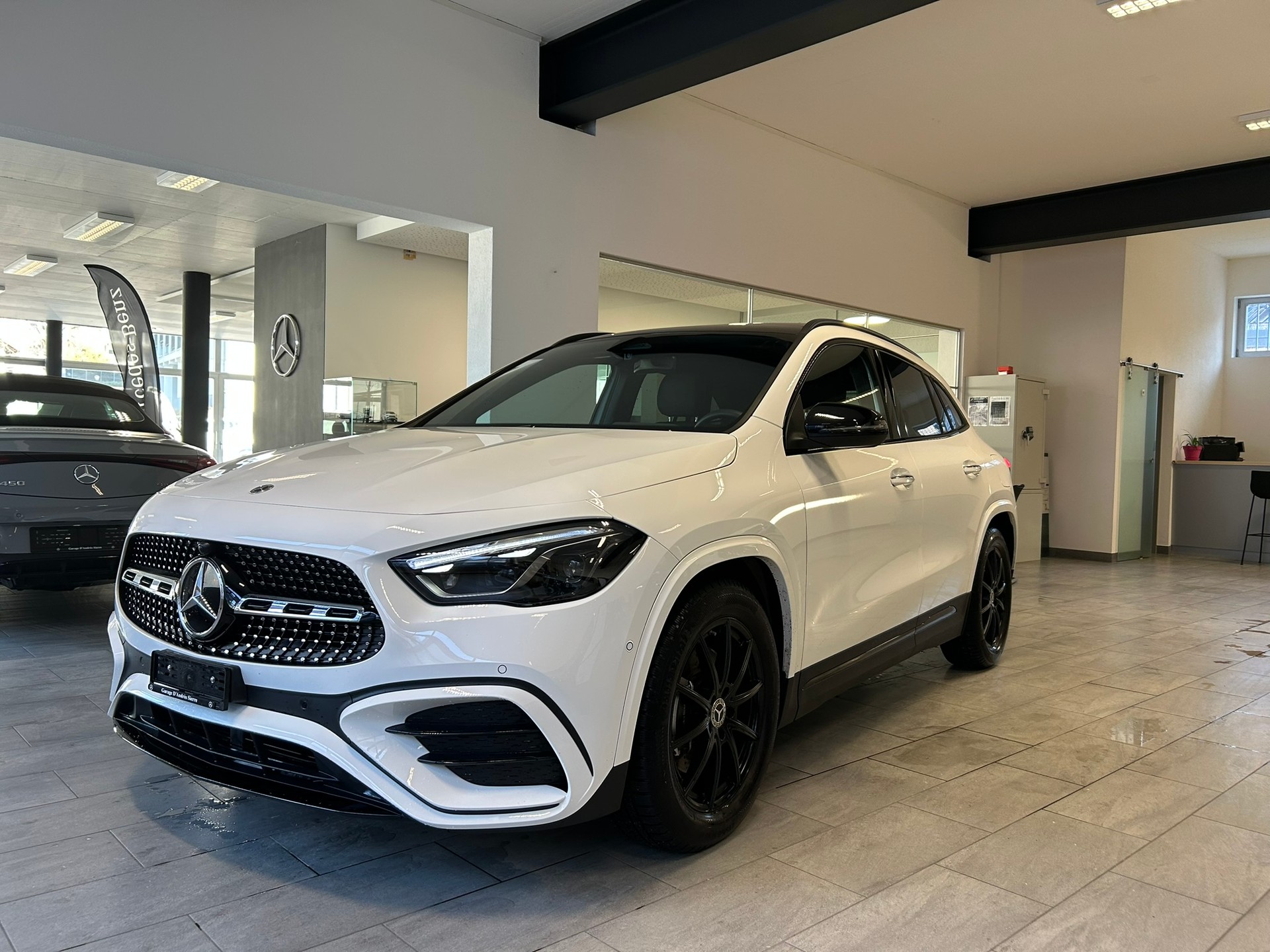 MERCEDES-BENZ GLA 220 4Matic 8G-DCT