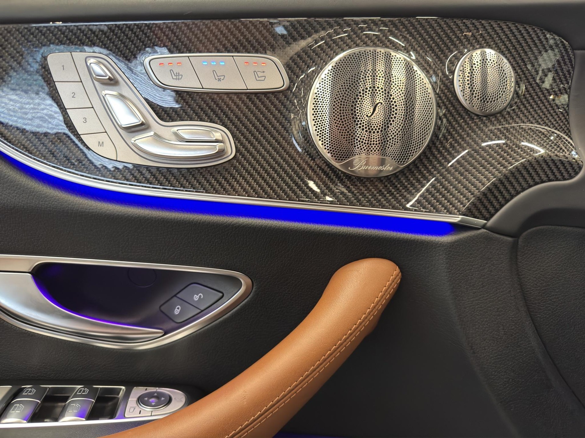 MERCEDES-BENZ E 53 AMG 4matic+ Cabriolet - 11