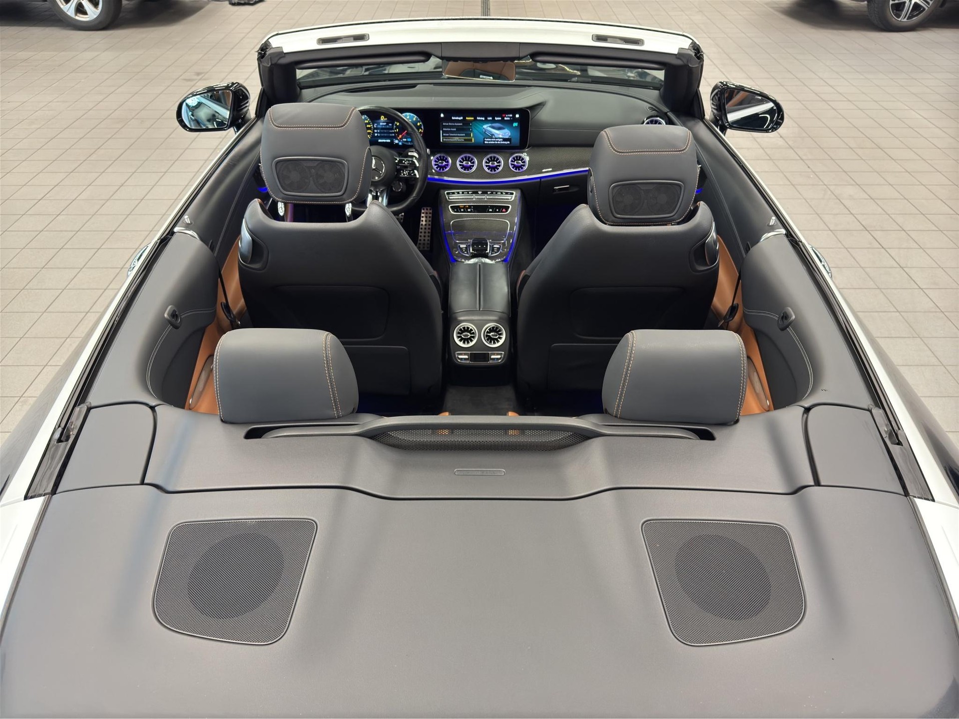 MERCEDES-BENZ E 53 AMG 4matic+ Cabriolet - 22