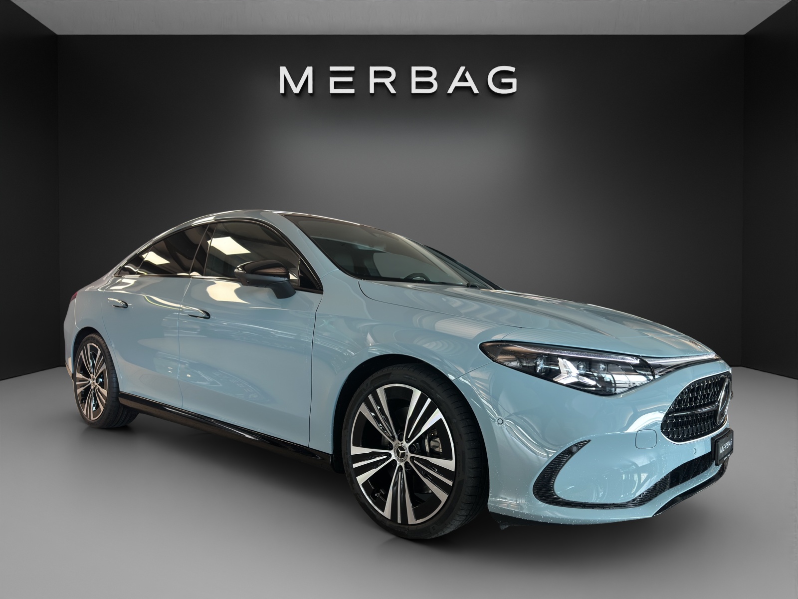 MERCEDES-BENZ CLA 220 8G-DCT 4Matic