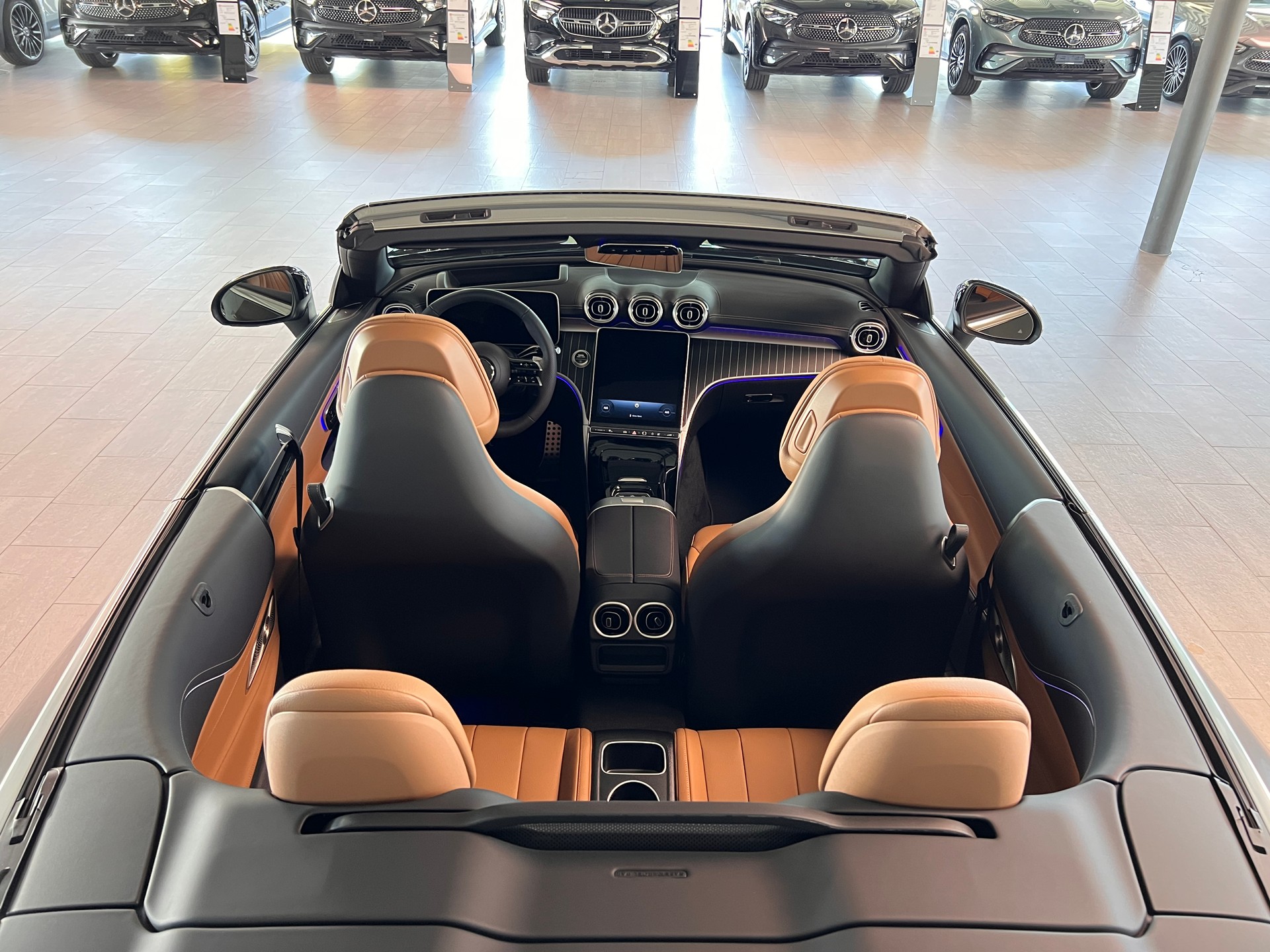 MERCEDES-BENZ CLE 200 Cabrio 4Matic 9G-Tronic - 10